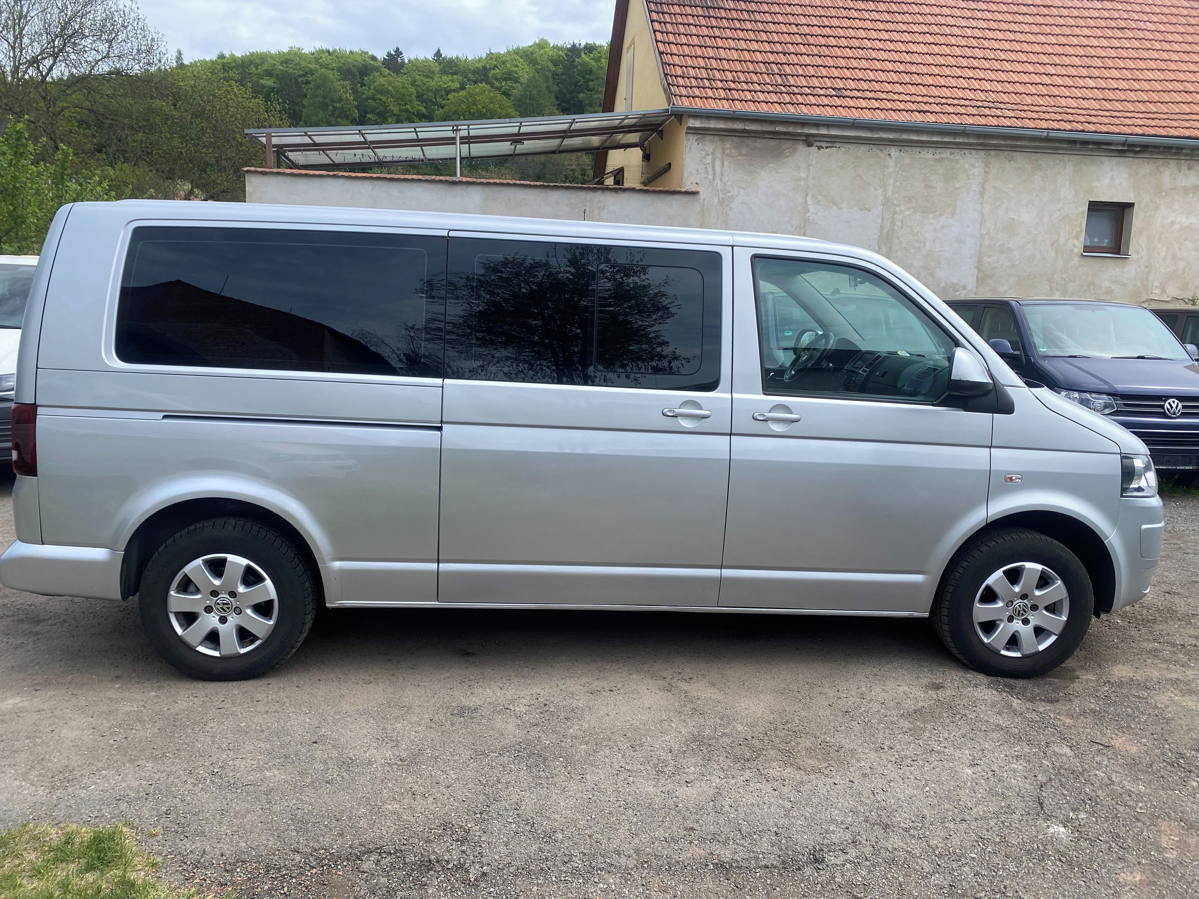 Volkswagen Caravelle, 2.0 TDI 103KW Comfort long DPH - fotka 5