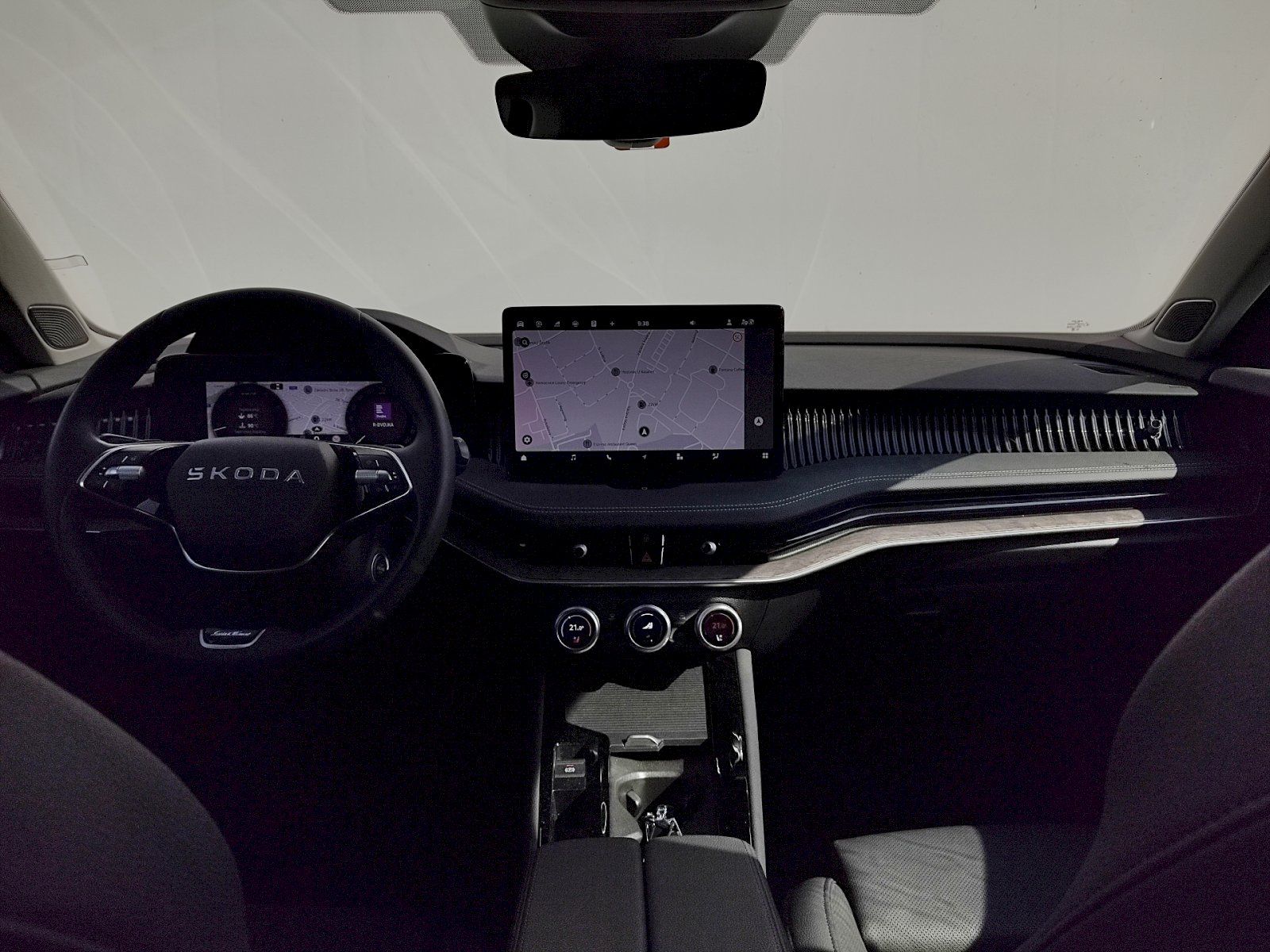 Škoda Superb, L&K 2,0 Tdi 142 kw 4x4 DSg - fotka 5