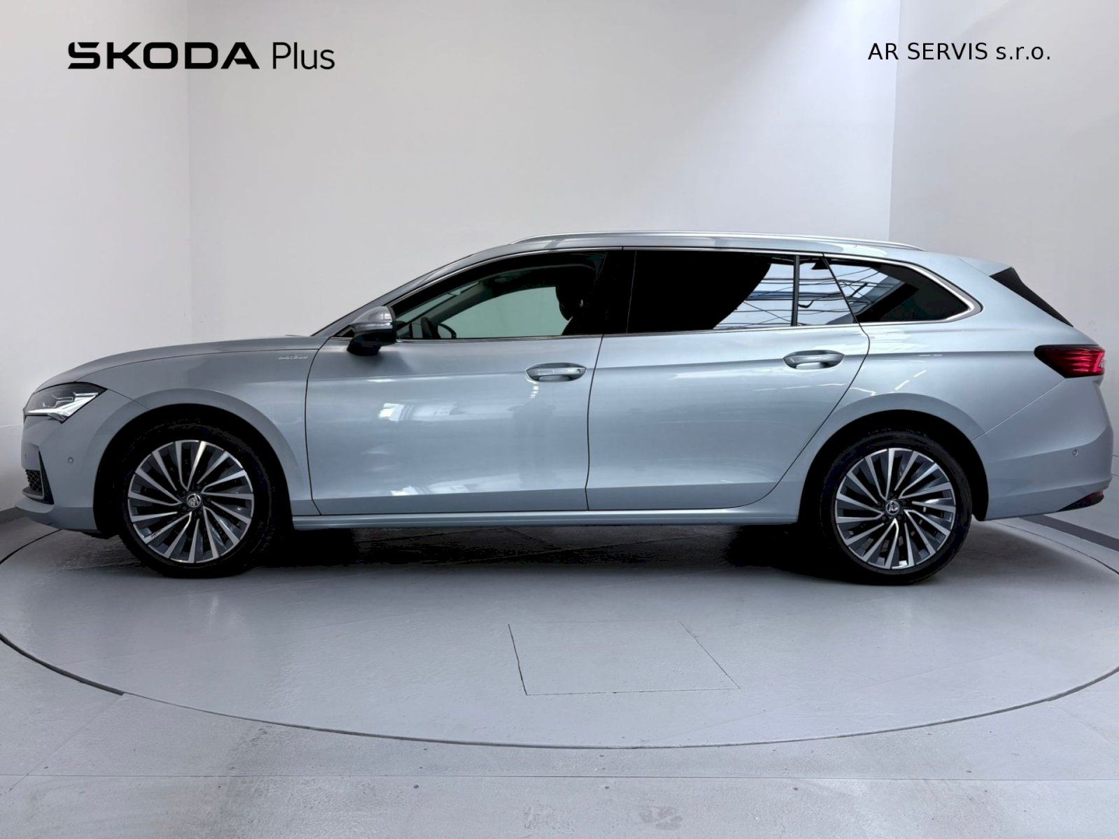 Škoda Superb, L&K 2.0TDI/142kW 4x4 7DSG - ma - fotka 3