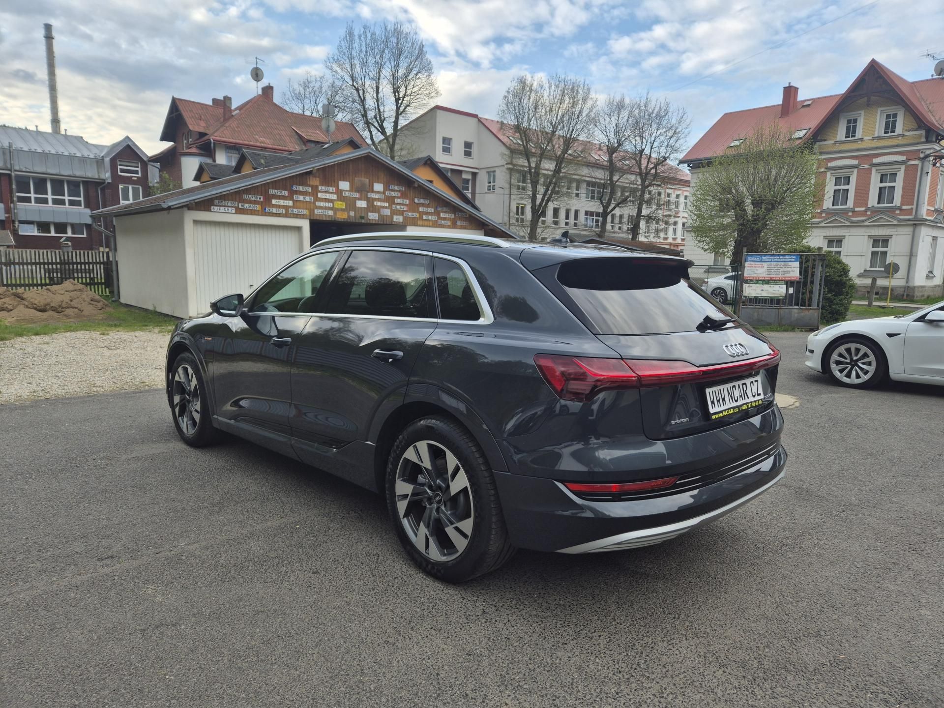 Audi e-tron, 50 QUATTRO 230kw 20ALU - fotka 4