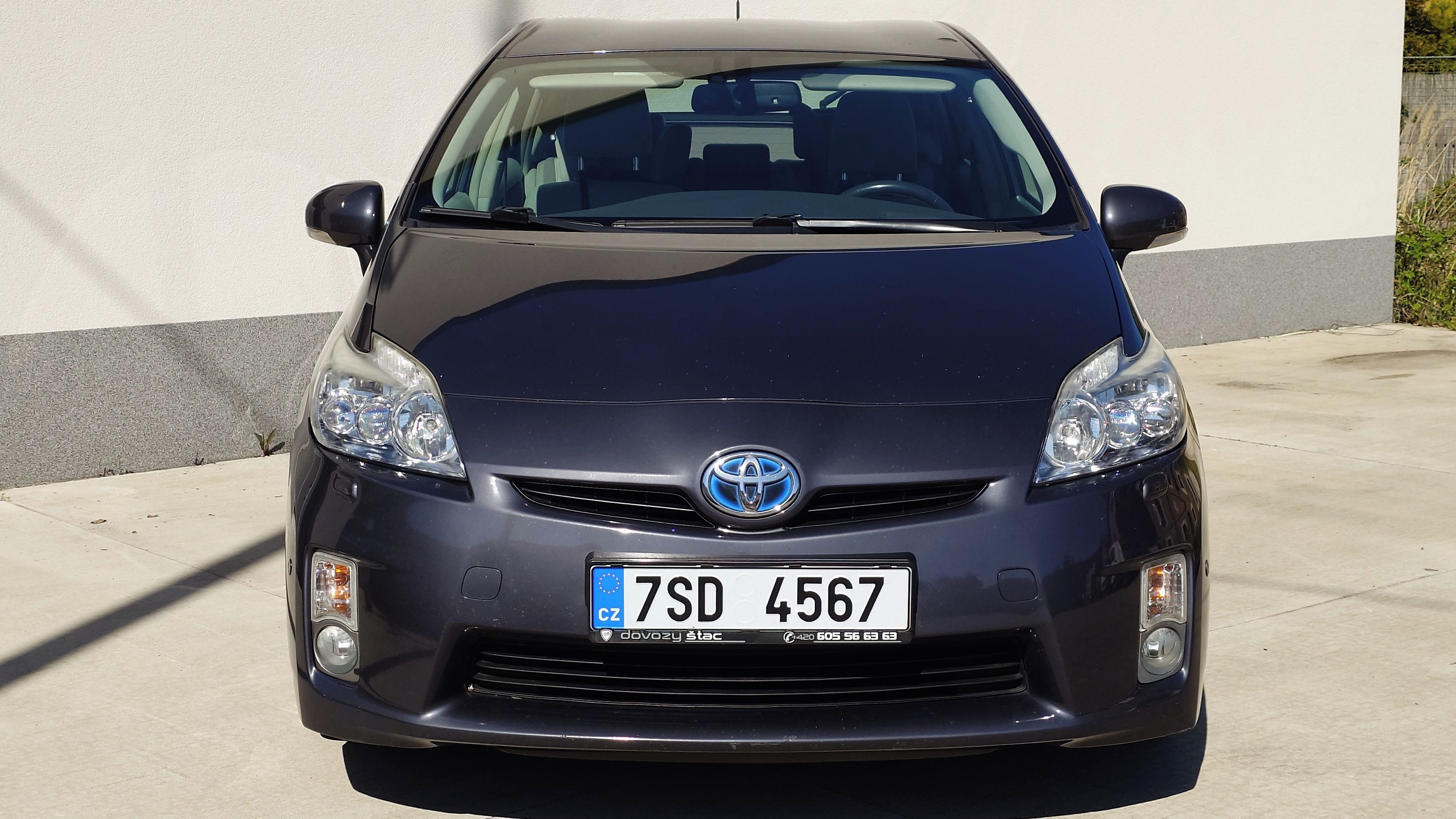 Toyota Prius, 1,8 HYBRID - fotka 5