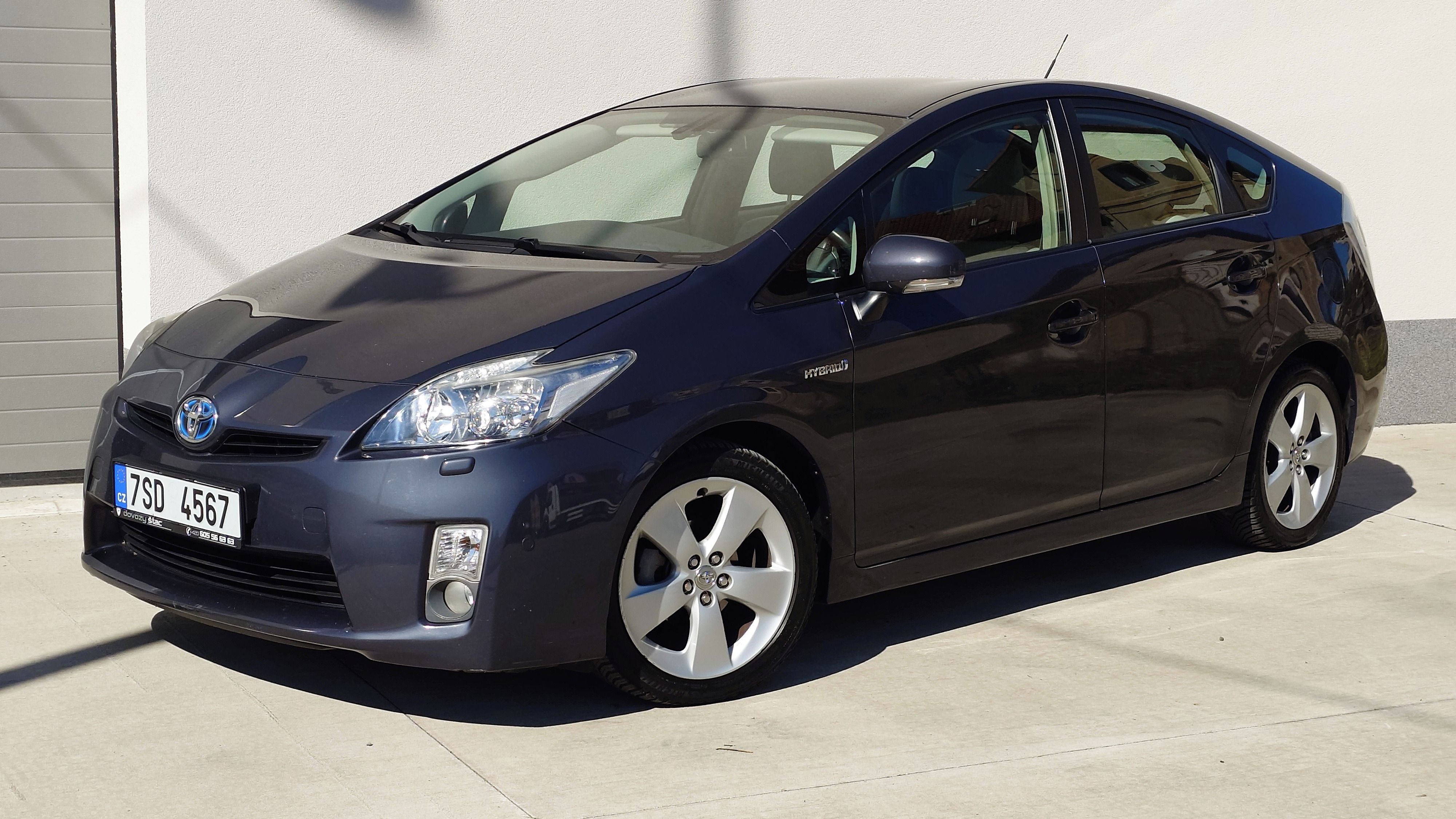 Toyota Prius, 1,8 HYBRID