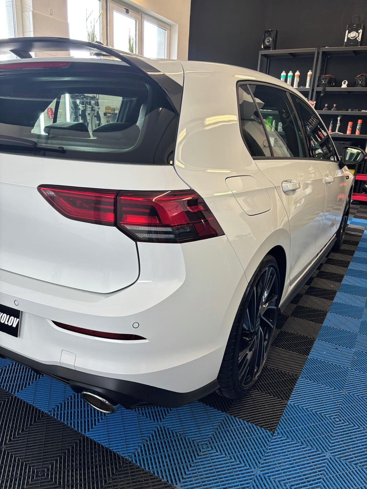 Volkswagen Golf, 1 maj.plný servis ZÁRUKA 1 ROK - fotka 6