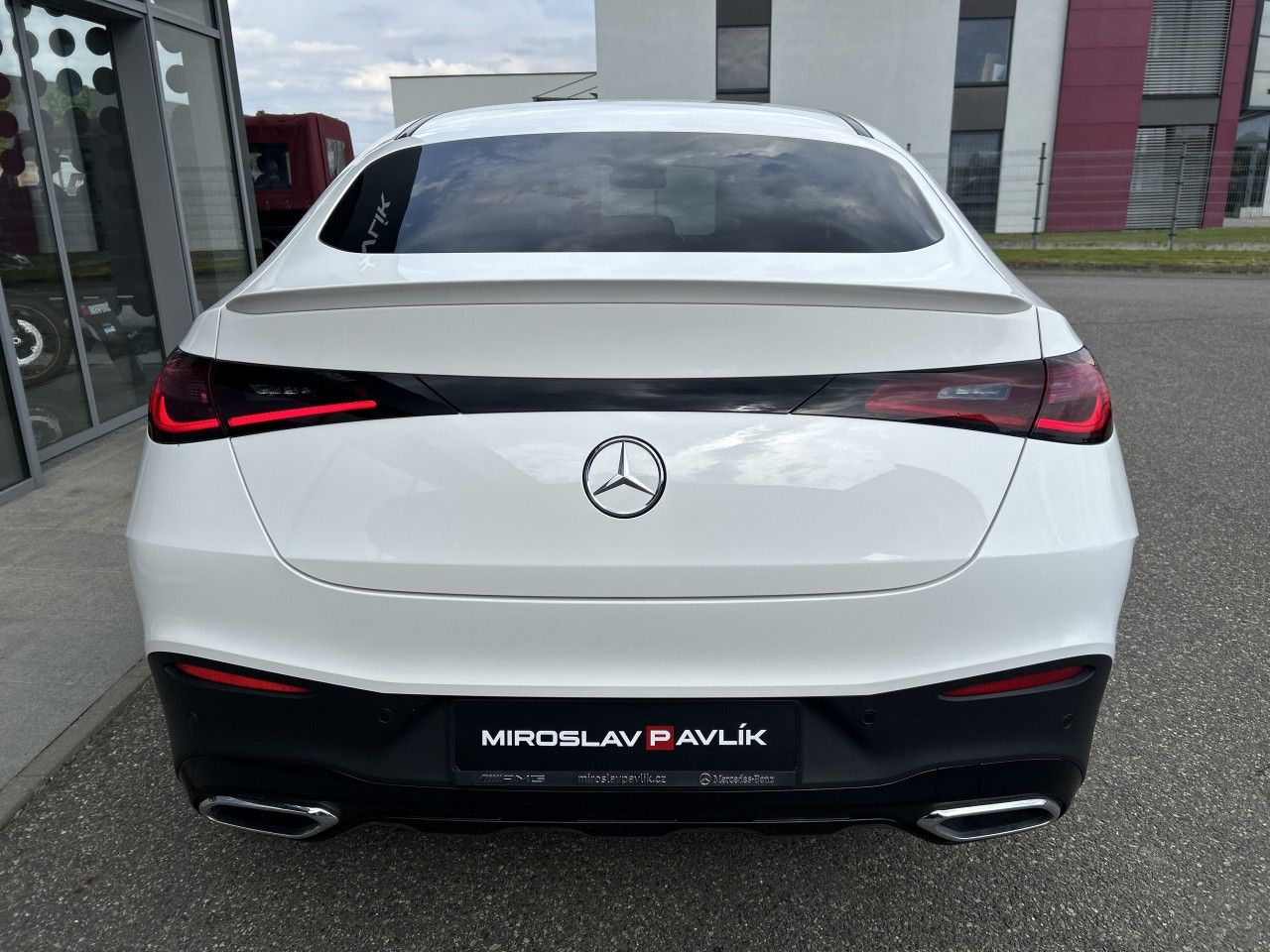 Mercedes-Benz GLC, 200d 4MATIC kupé AMG - fotka 6