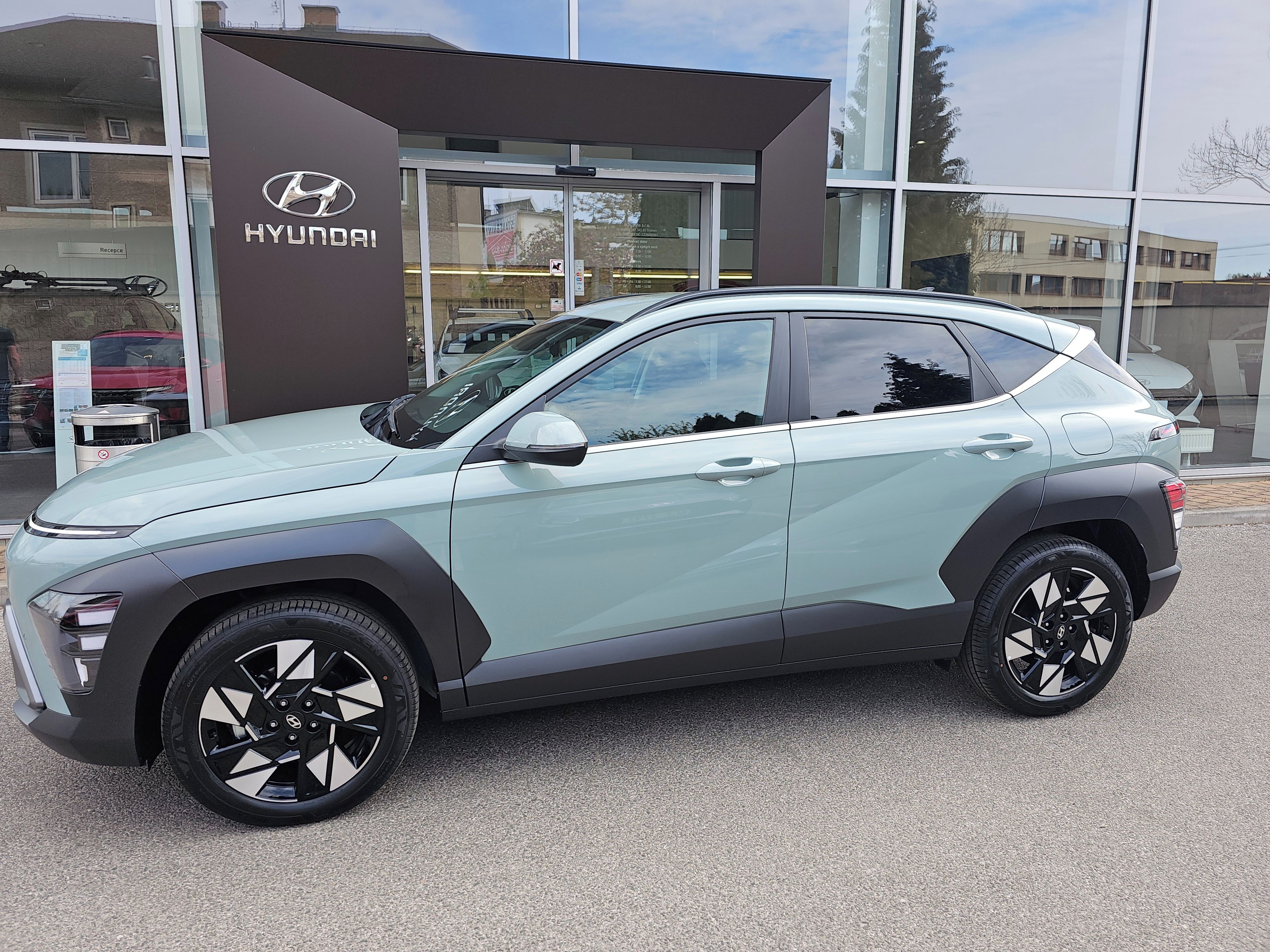 Hyundai Kona, 1,6 GDi Hybrid 6-DCT Smart Tec - fotka 2