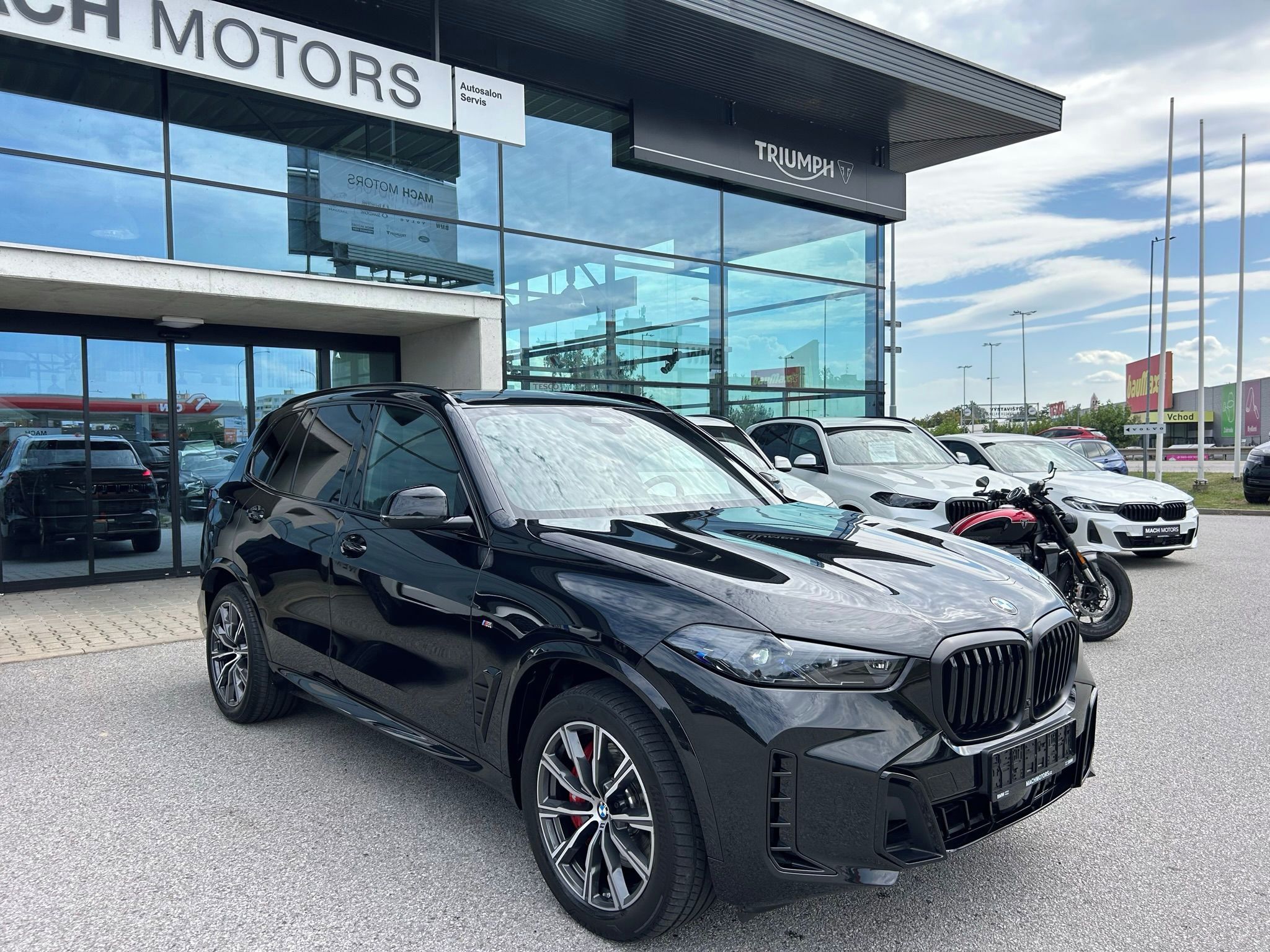 BMW X5, xDrive 30d El. tažné Msport - fotka 2