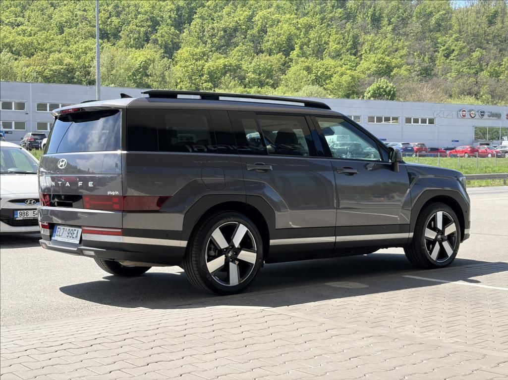 Hyundai Santa Fe, 1,6 T PHEV 4x4 7-míst  Premium - fotka 3