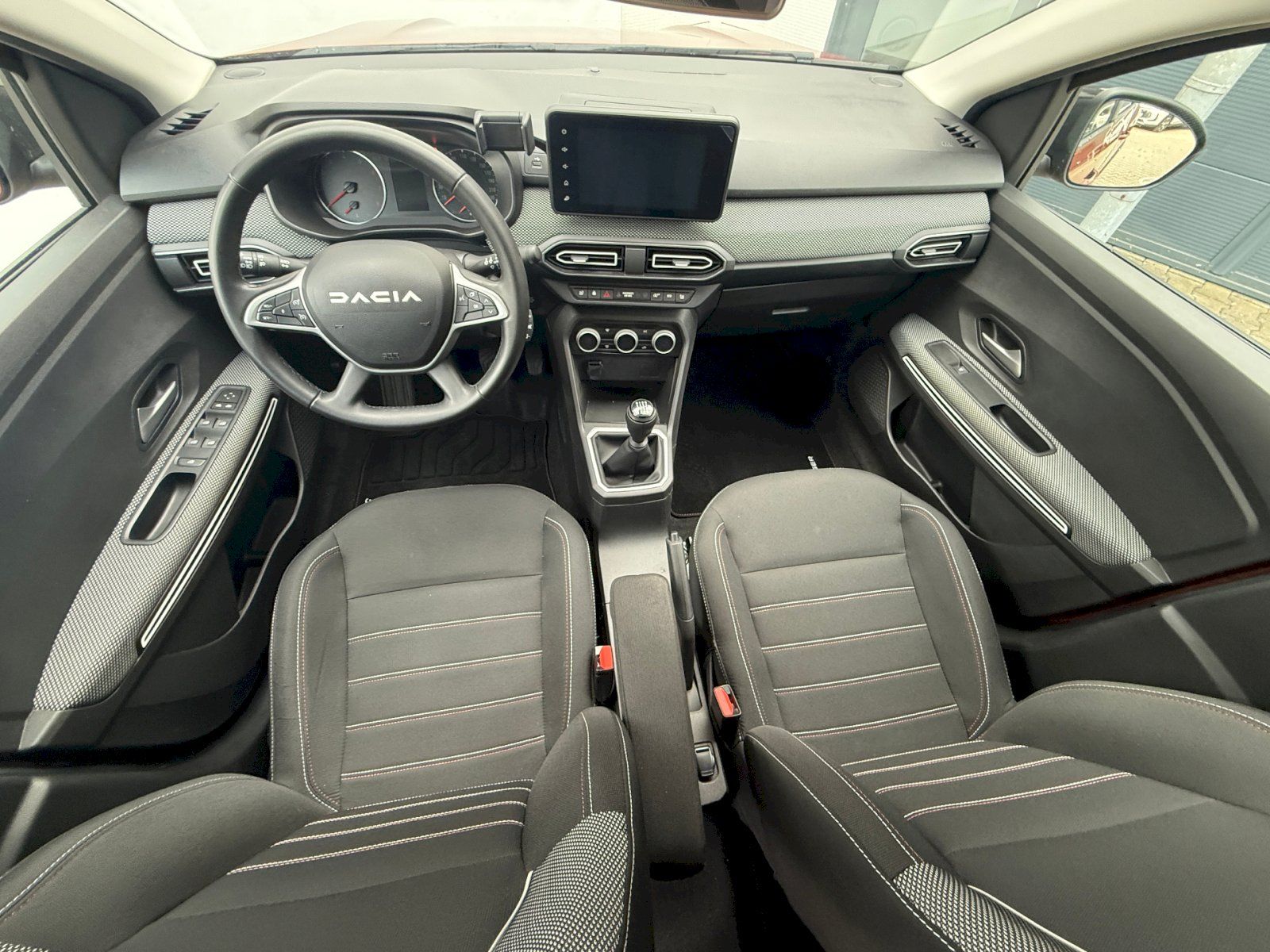 Dacia Jogger, 1.0 Xtreme 81kW/110PS 7 Míst - fotka 5