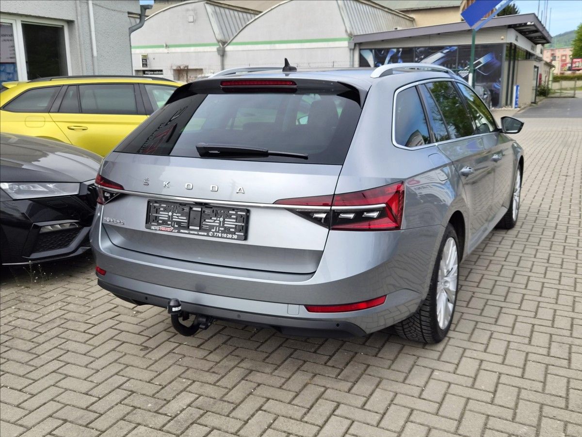 Škoda Superb, 1,5 TSi STYLE+ *MATRIX*VIRTUAL - fotka 3