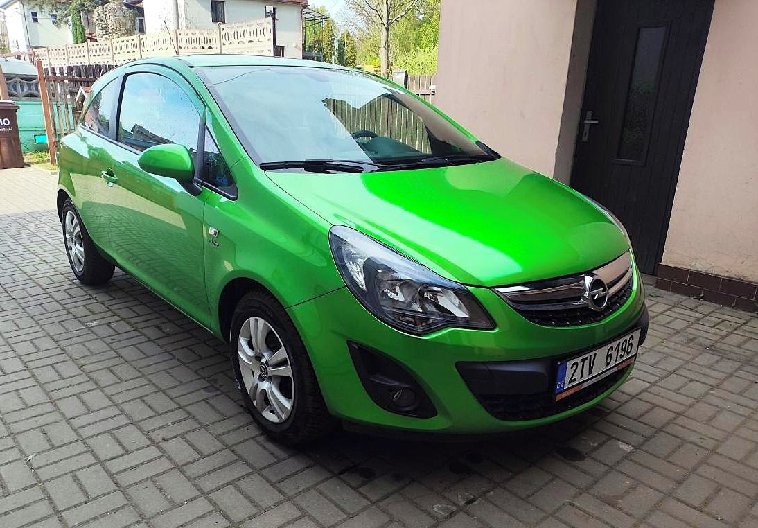 Opel Corsa, 1,2 63 KW , ČR - fotka 2