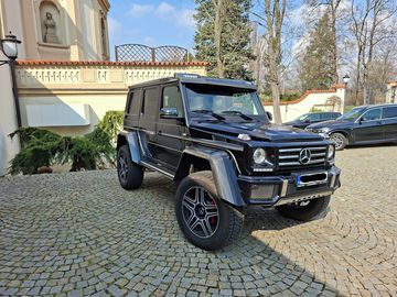 MERCEDES G 500 4×4