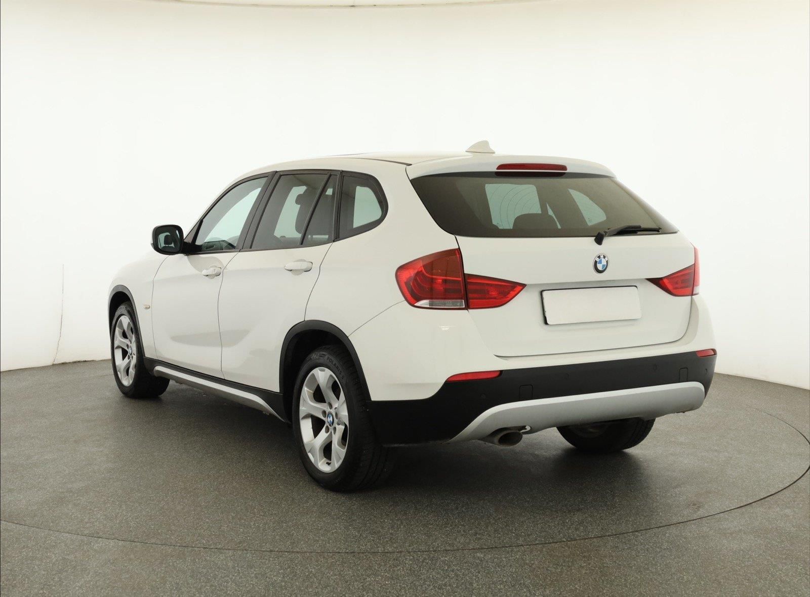 BMW X1, xDrive20d, 4X4, Serv.kniha - fotka 4