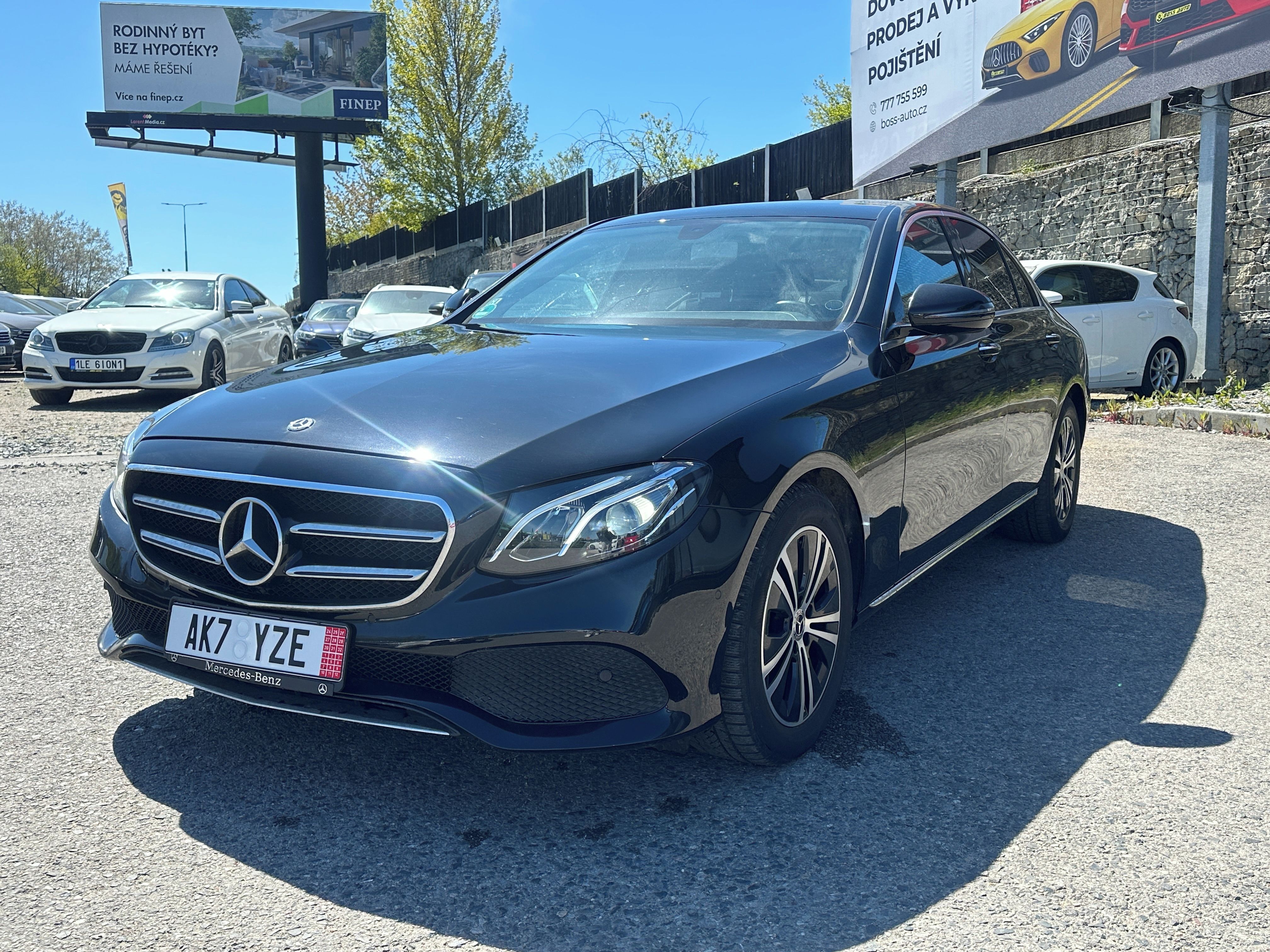 Mercedes-Benz Třídy E, Mercedes-Benz E 200 2020 - fotka 4