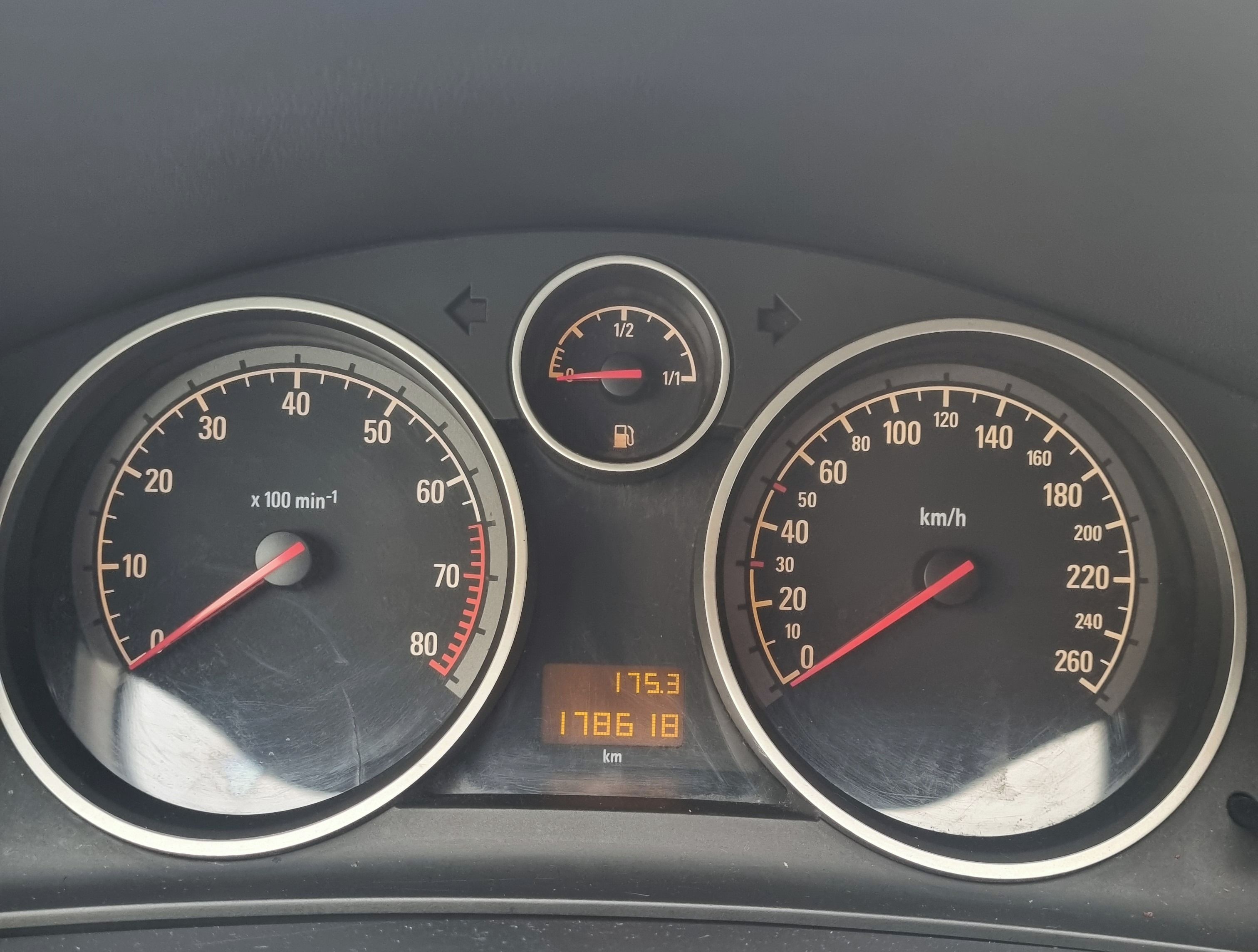 Opel Astra, 1,6 benzin + LPG! - fotka 6