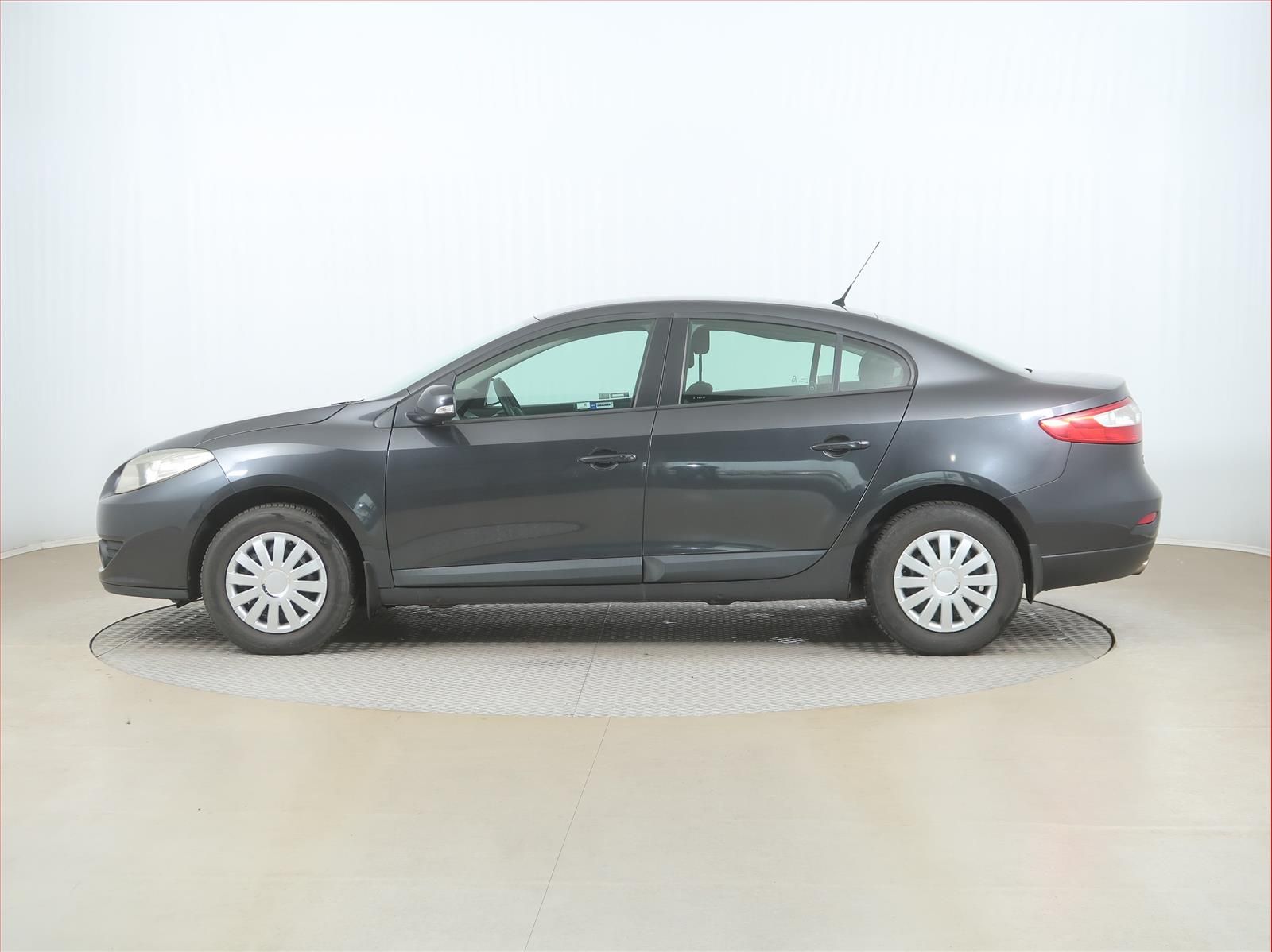 Renault Fluence, 1.6 16V, rezervace, Klima - fotka 3
