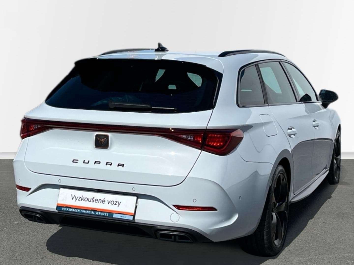 Cupra Leon, 2.0 TSI 140 kW DSG VZ Line ST - fotka 2