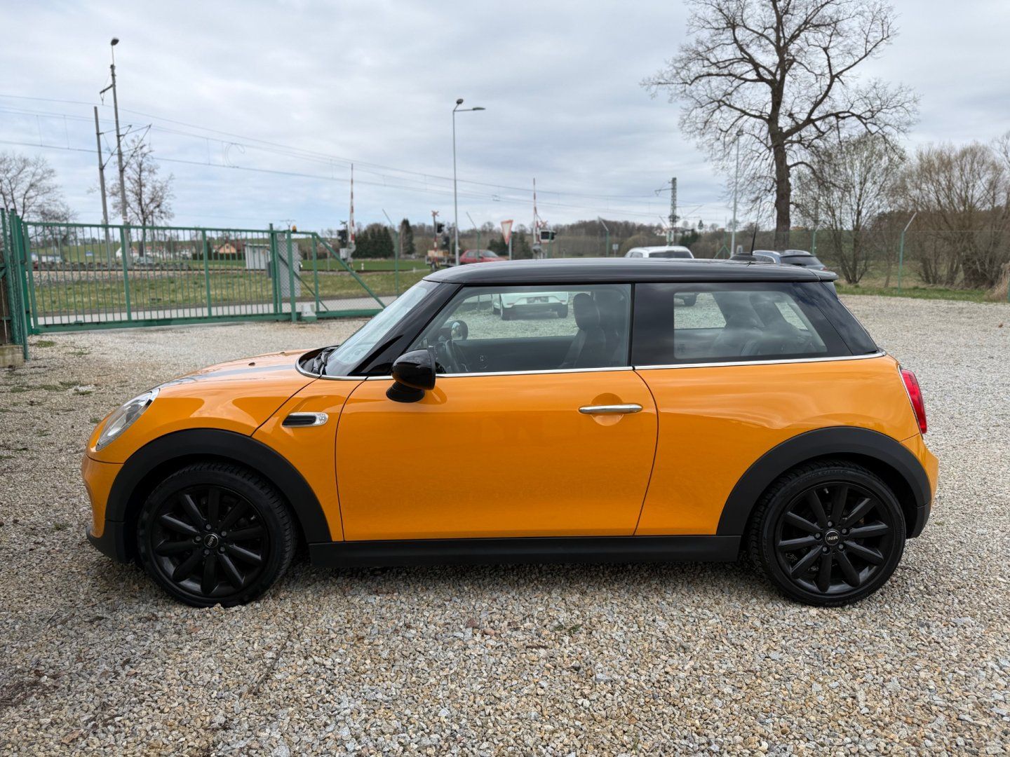Mini Cooper, 1.5 i 100KW Edition - fotka 4