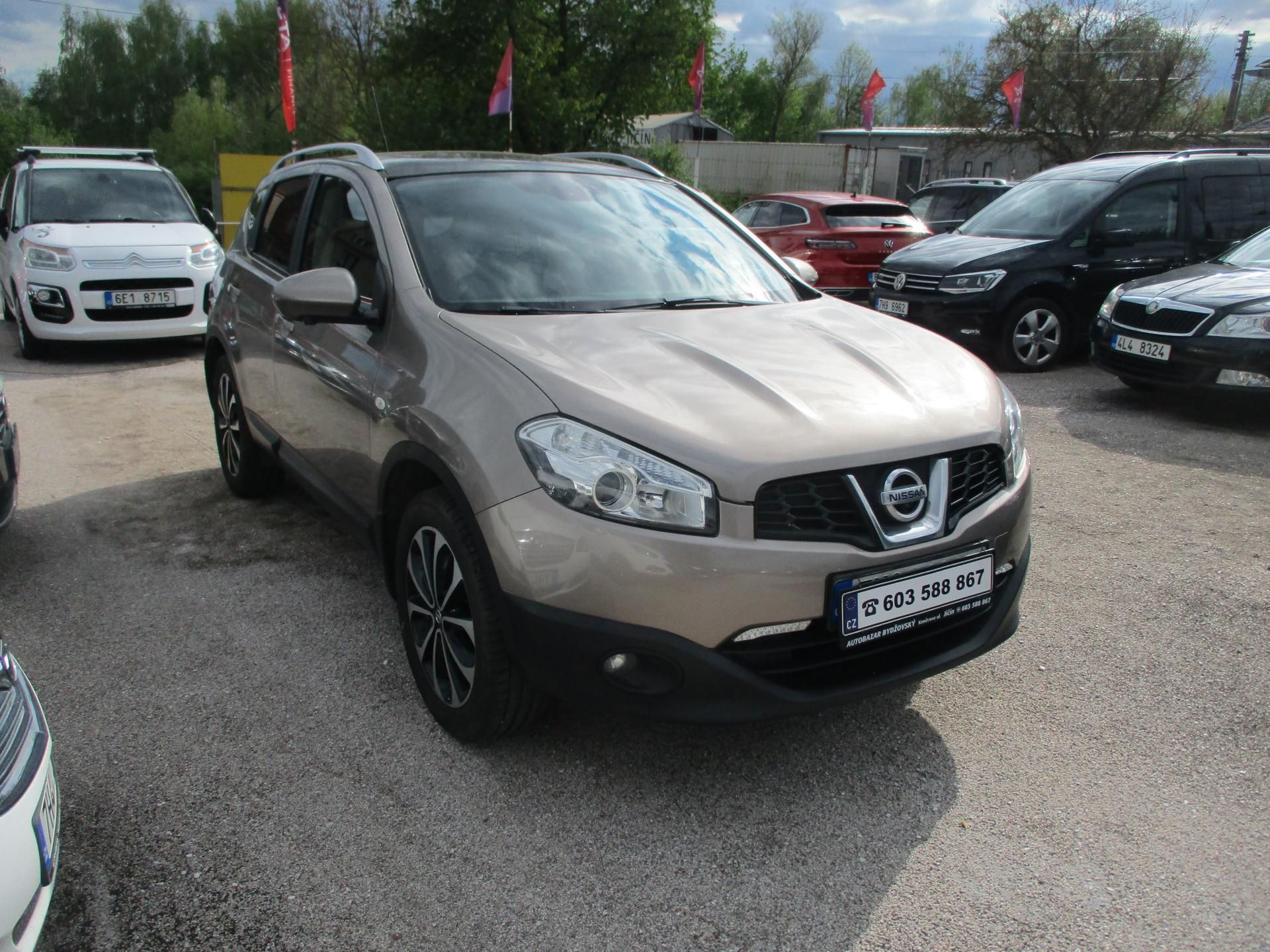 Nissan Qashqai, 1,6i