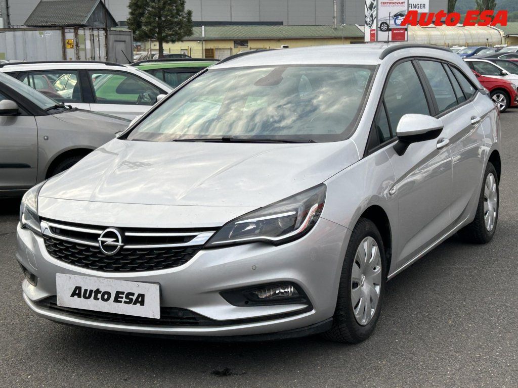 Opel Astra, 1.6CDTI - fotka 3