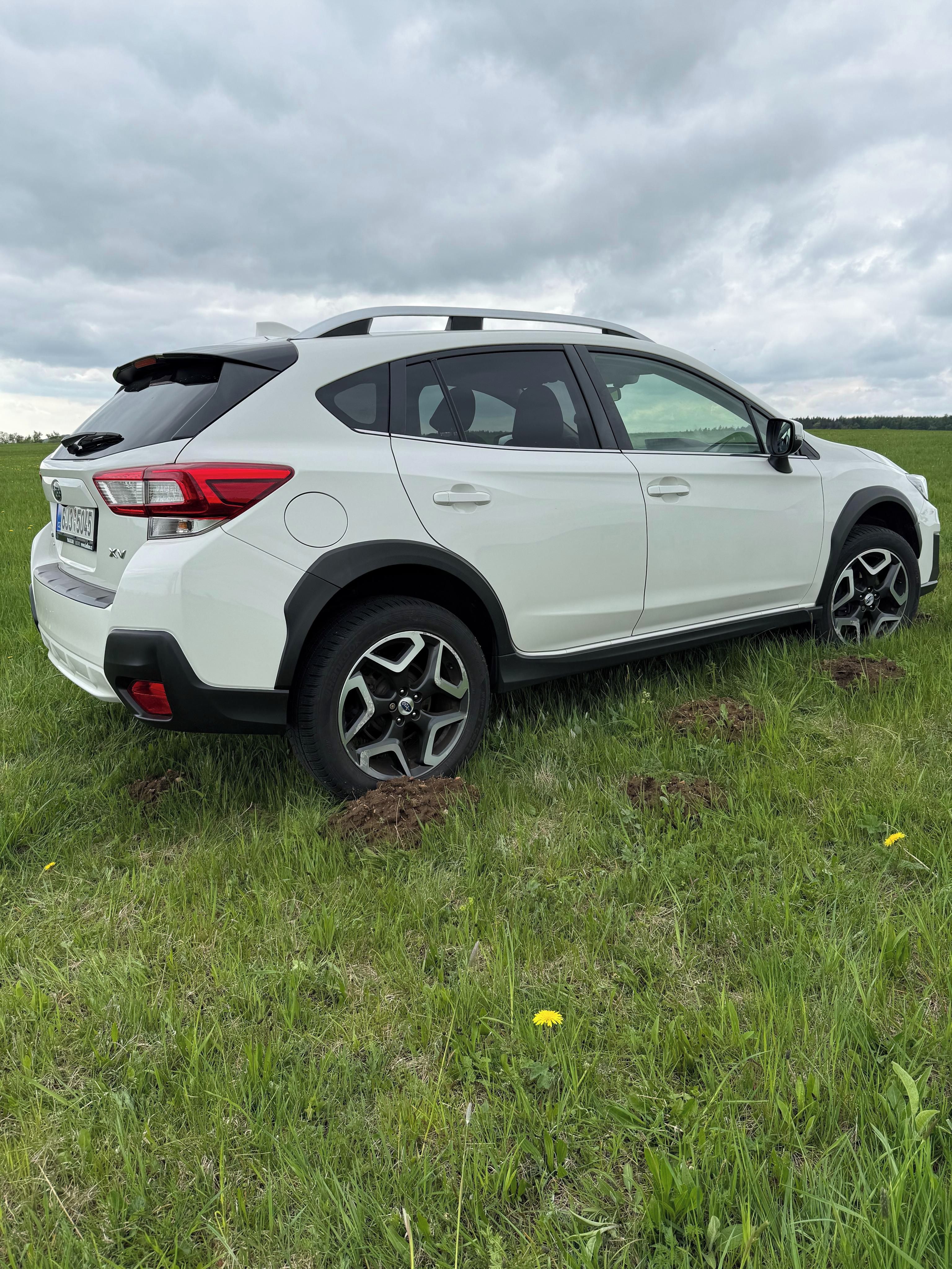 Subaru XV, 2.0i 4x4,ČR,tažné,servis,6Otis - fotka 6