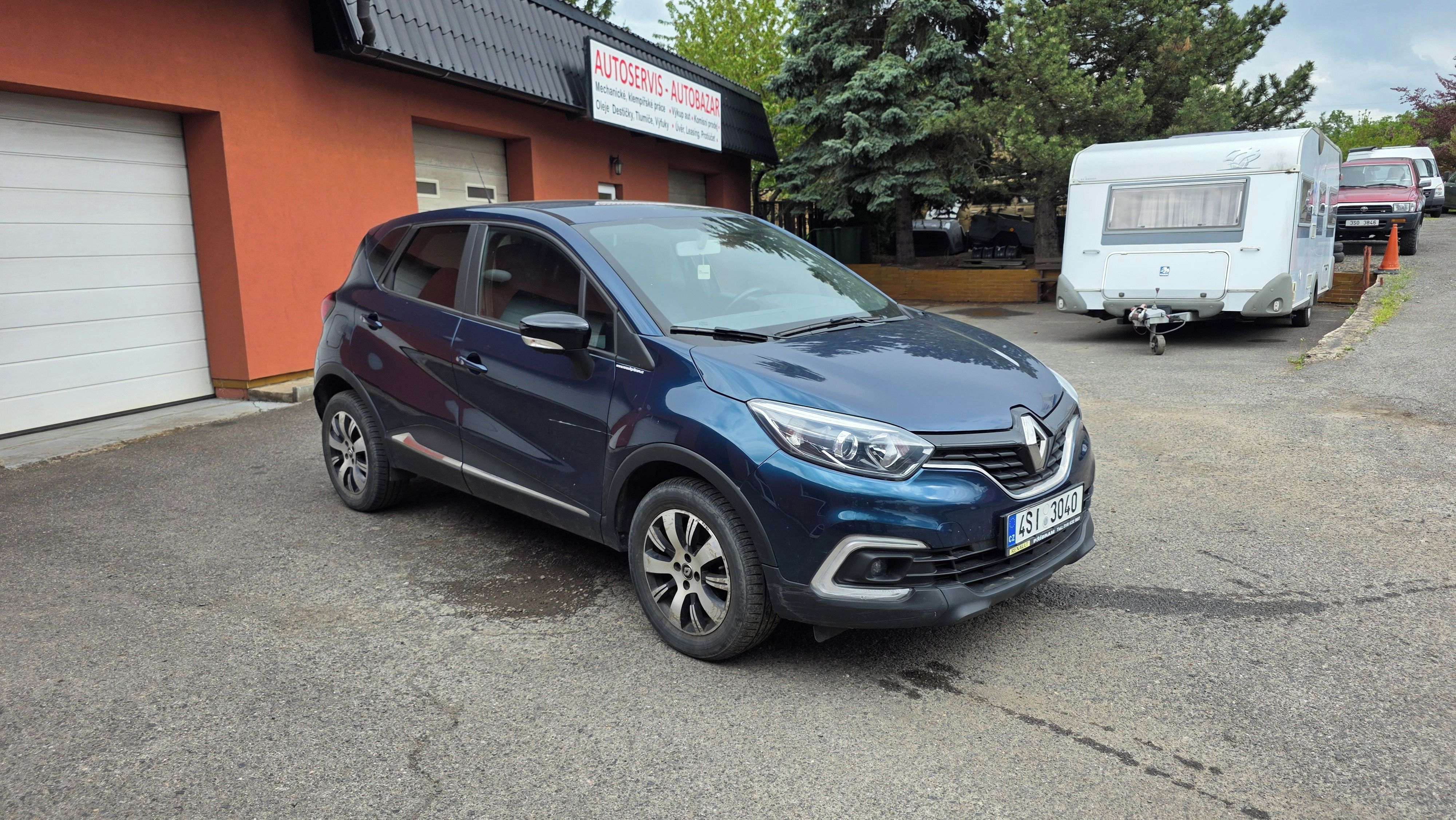 Renault Captur, Nová v ČR 1 majitel  97981km! - fotka 3