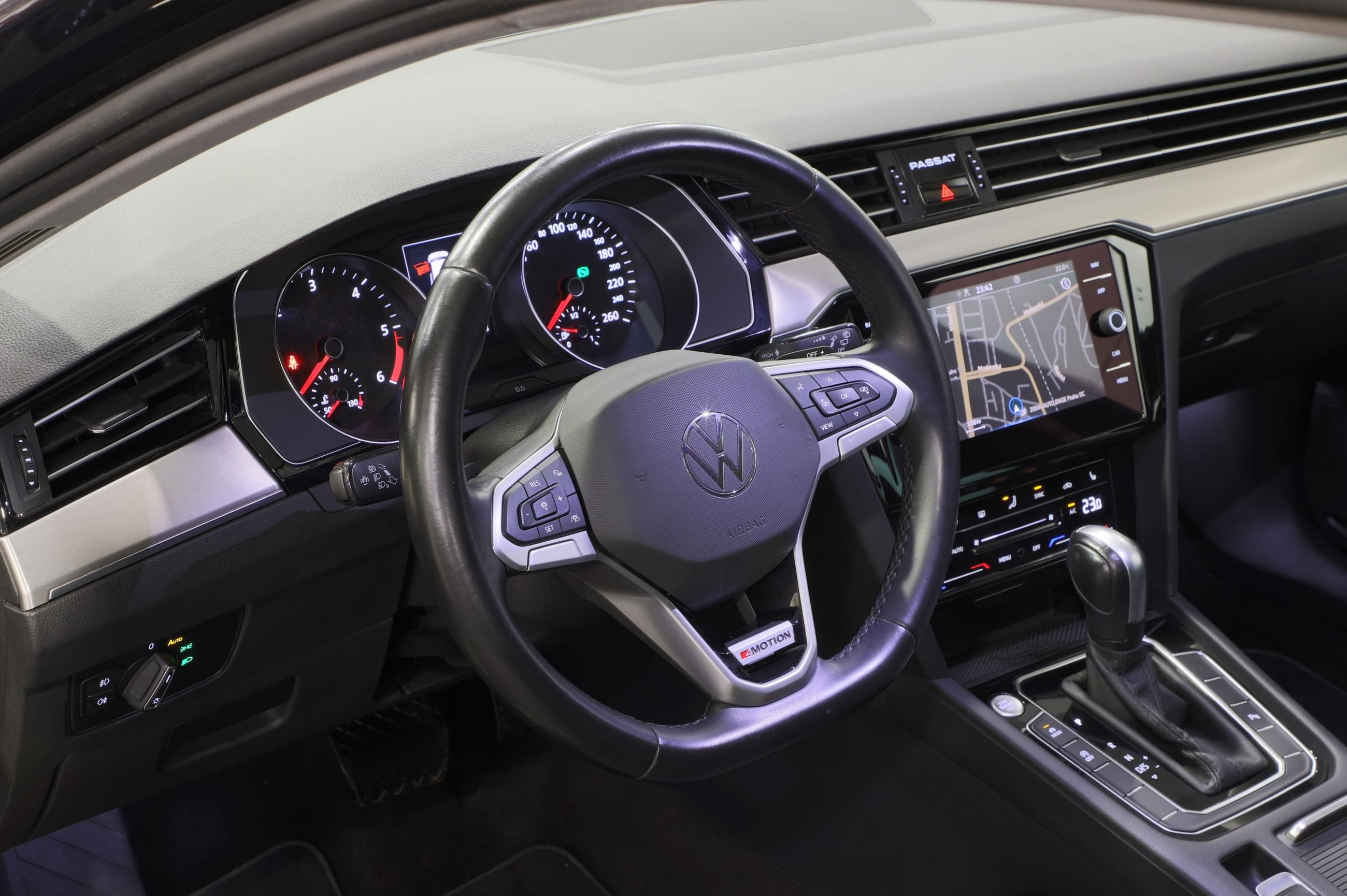 Volkswagen Passat Variant, 2.0 TDI 147kW 4x4 DSG Elegance - fotka 6