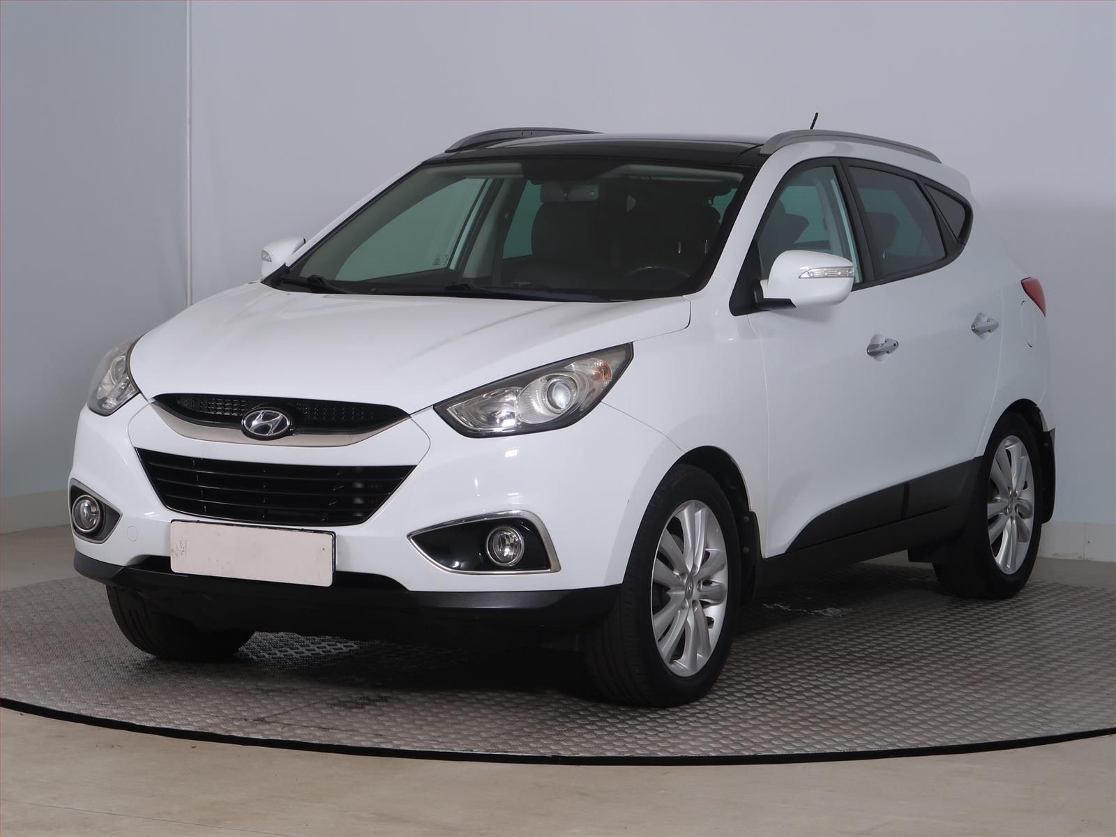 Hyundai ix35, 2.0 CRDi, 4X4, Automat - fotka 2