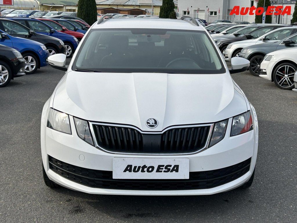 Škoda Octavia, 1.6 TDi - fotka 2
