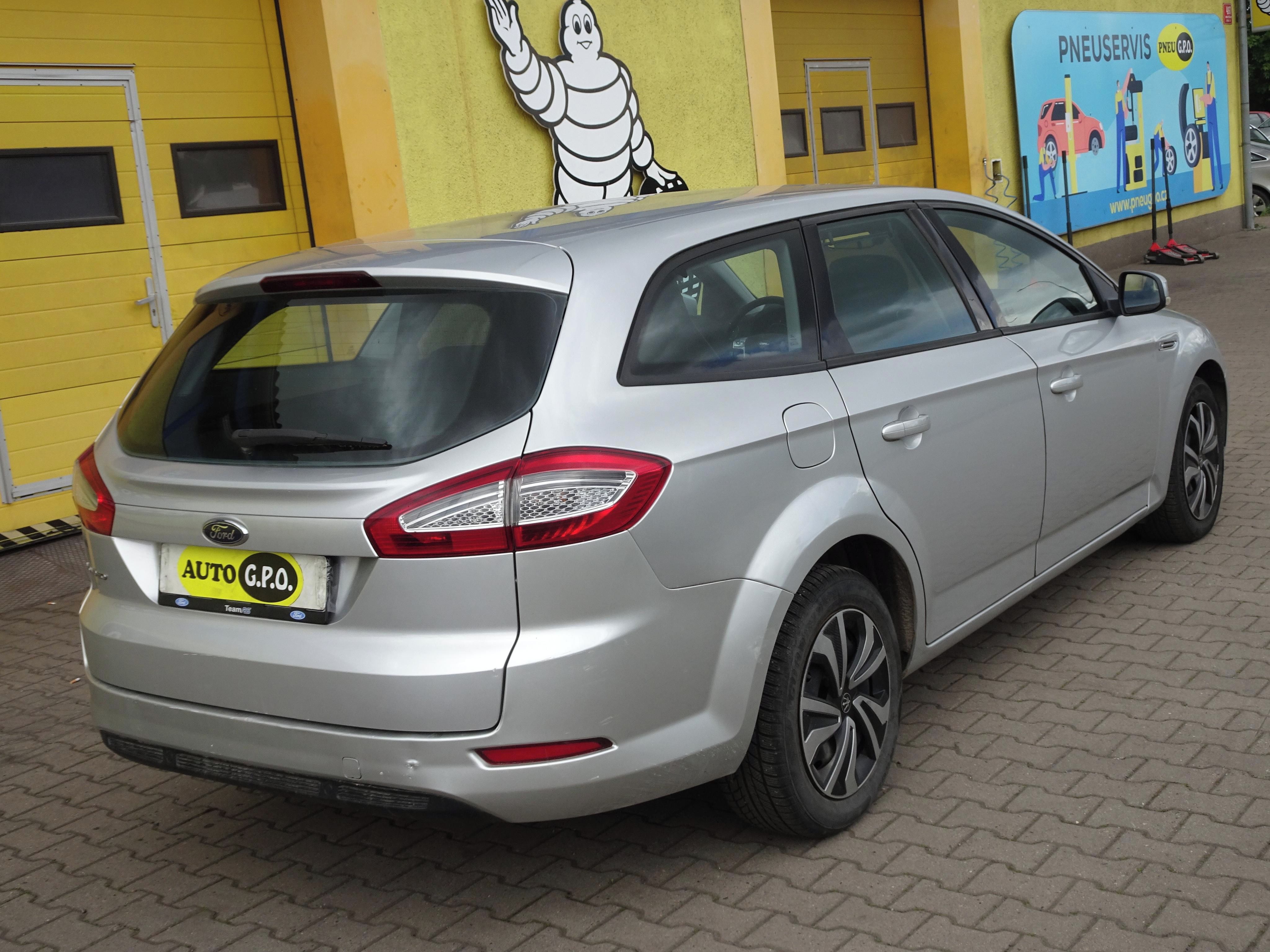 Ford Mondeo - fotka 6