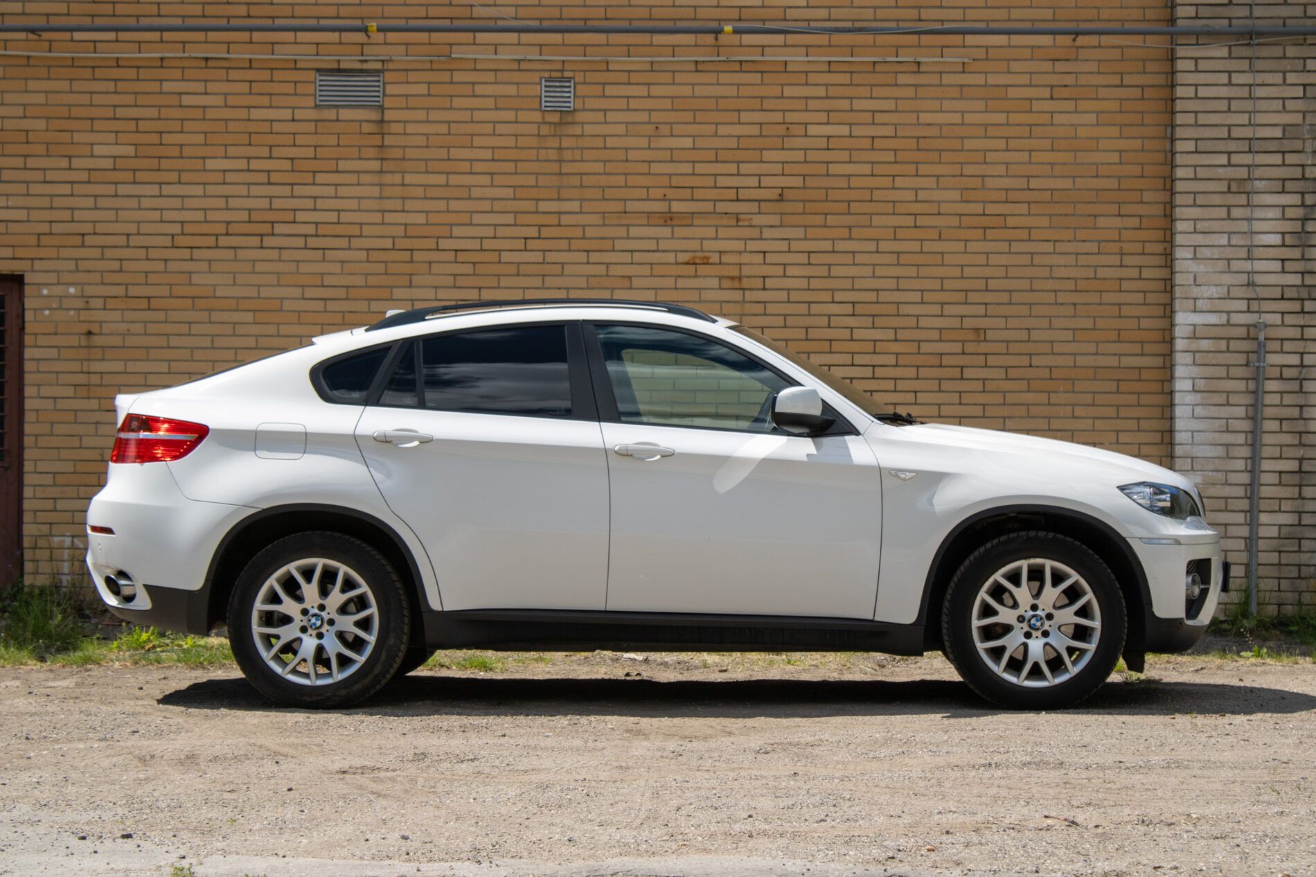 BMW X6 - fotka 4