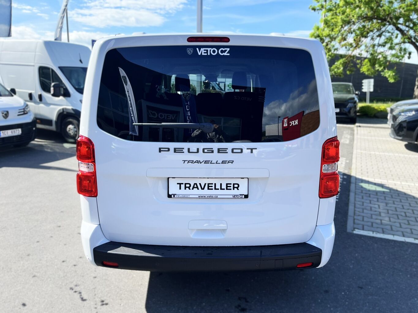Peugeot Traveller, Active L3 2.2 BlueHDi 180 S&S - fotka 4