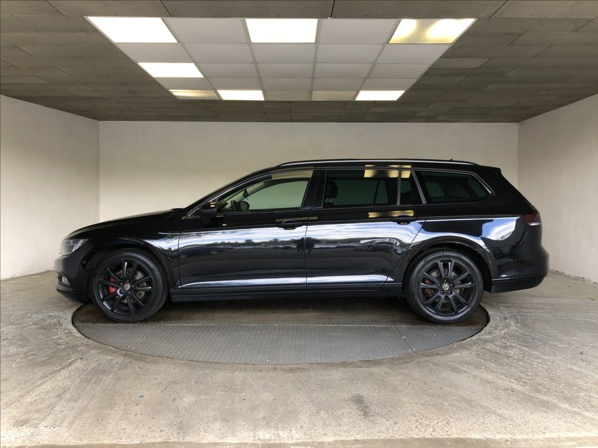 Volkswagen Passat, 2,0 TDI DSG - fotka 4