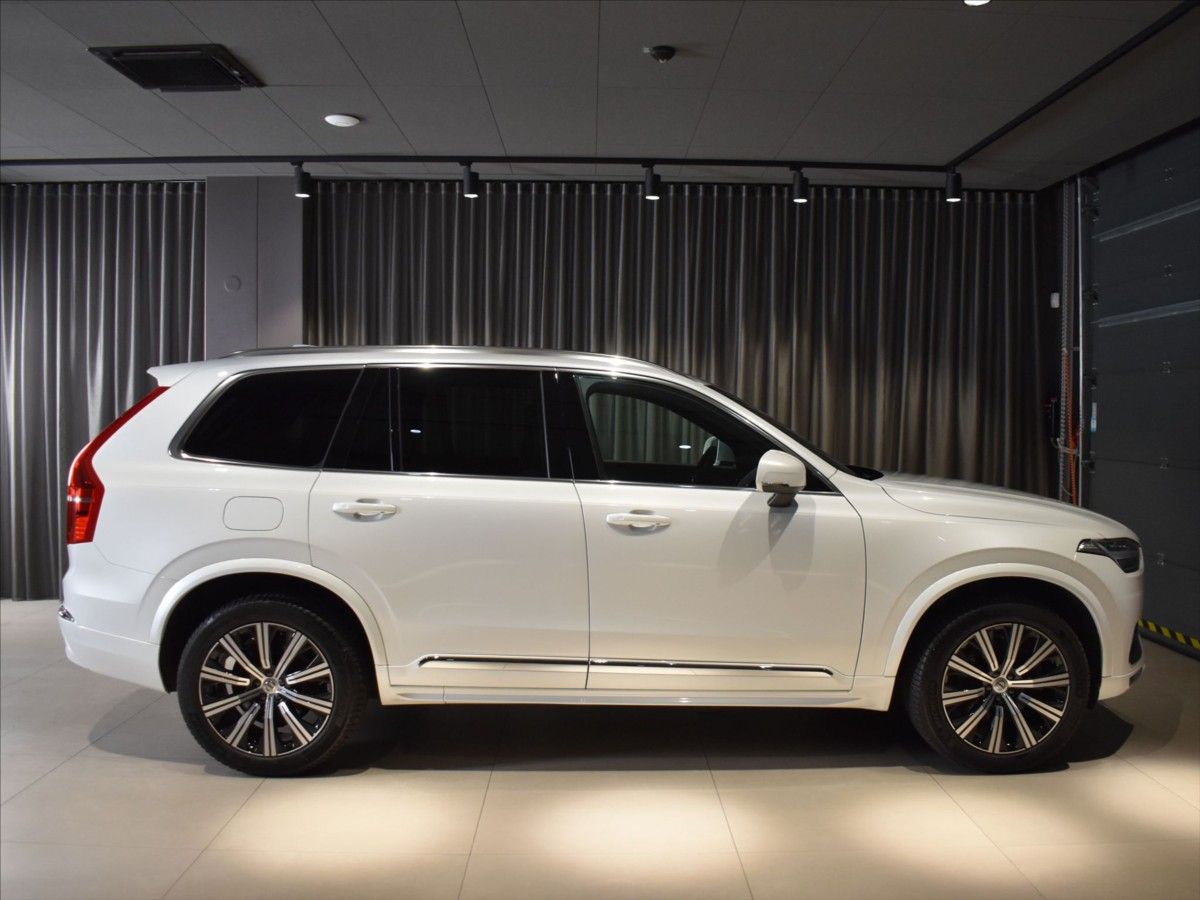 Volvo XC90, 2,0 B5 AWD Plus Pano,Ventilace - fotka 3