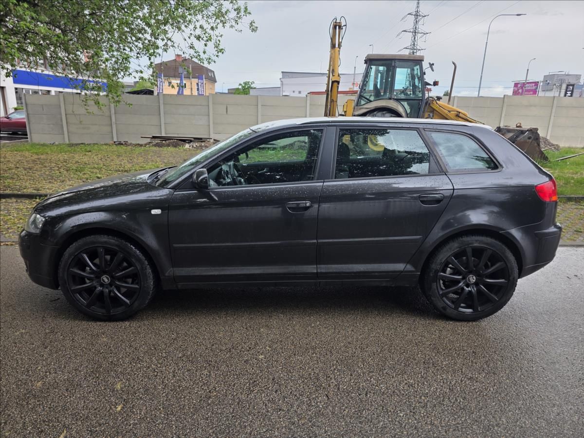 Audi A3, 2,0 2.0TDI 103KW QUATTRO DIGI. - fotka 3