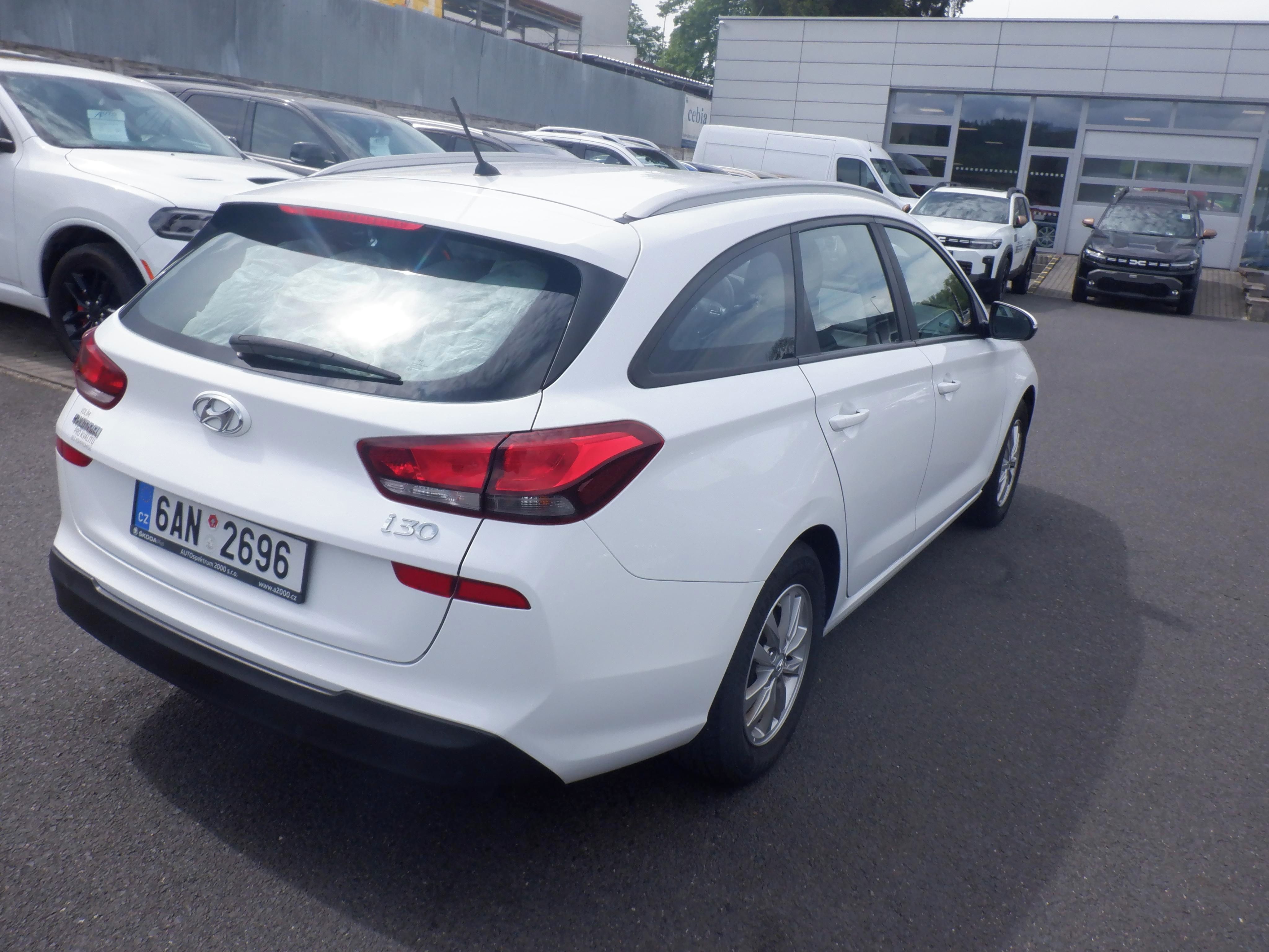 Hyundai i30, 1.0 T-GDI Komfort,ČR - fotka 5
