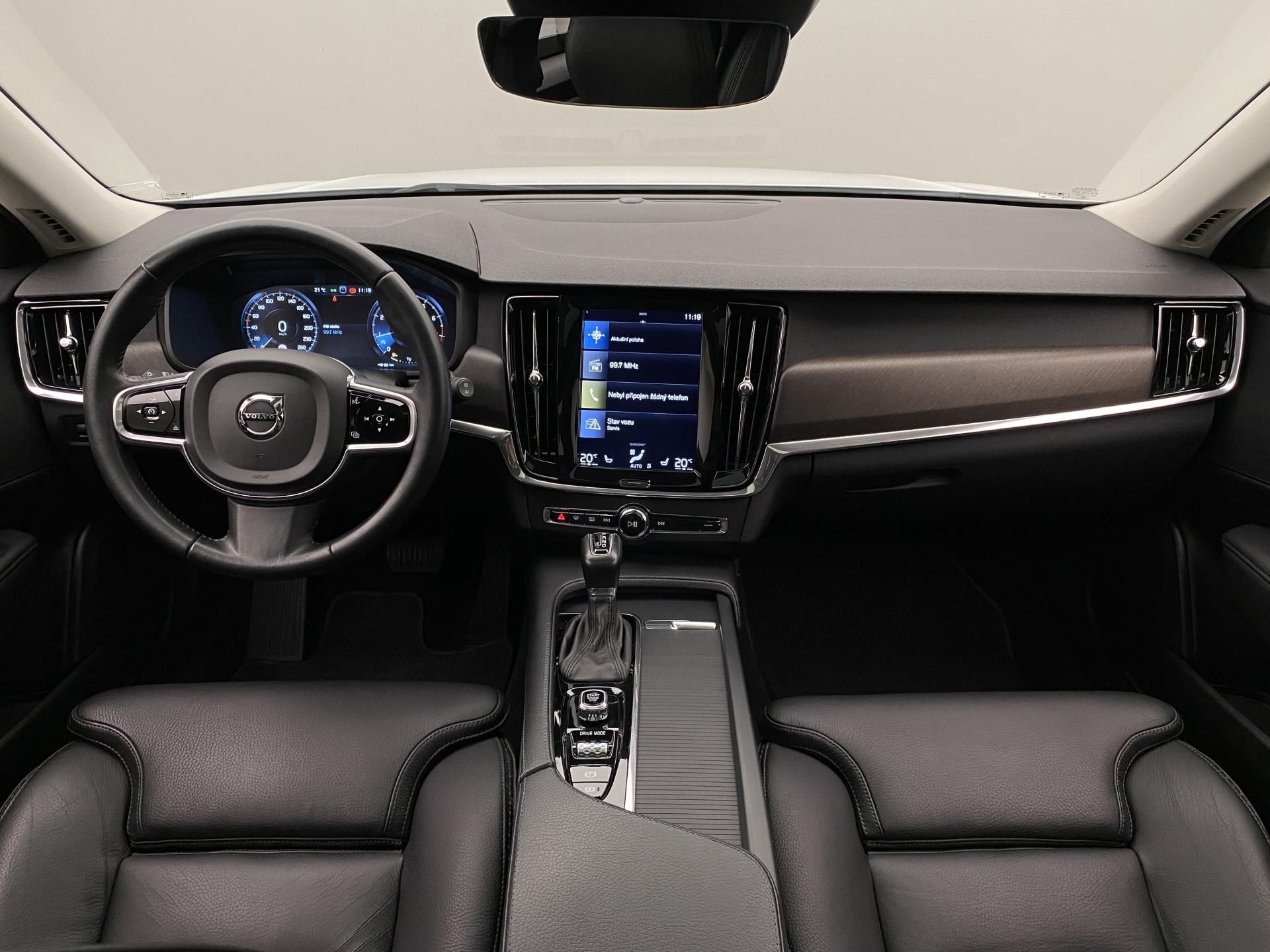 Volvo V90, CC T5 AWD MOMENTUM AUT - fotka 2