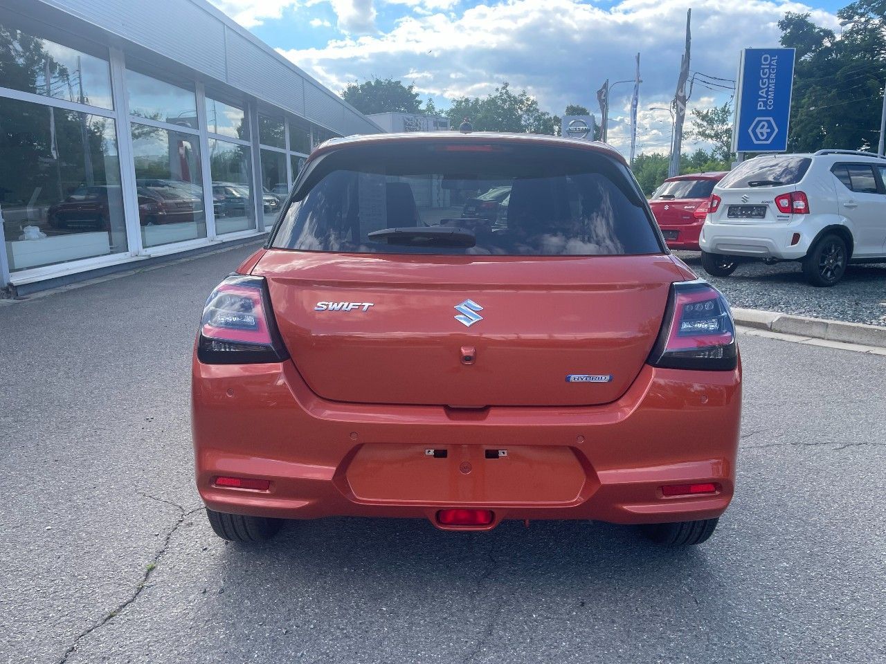 Suzuki Swift, Premium 1,2 DualJet automat - fotka 6