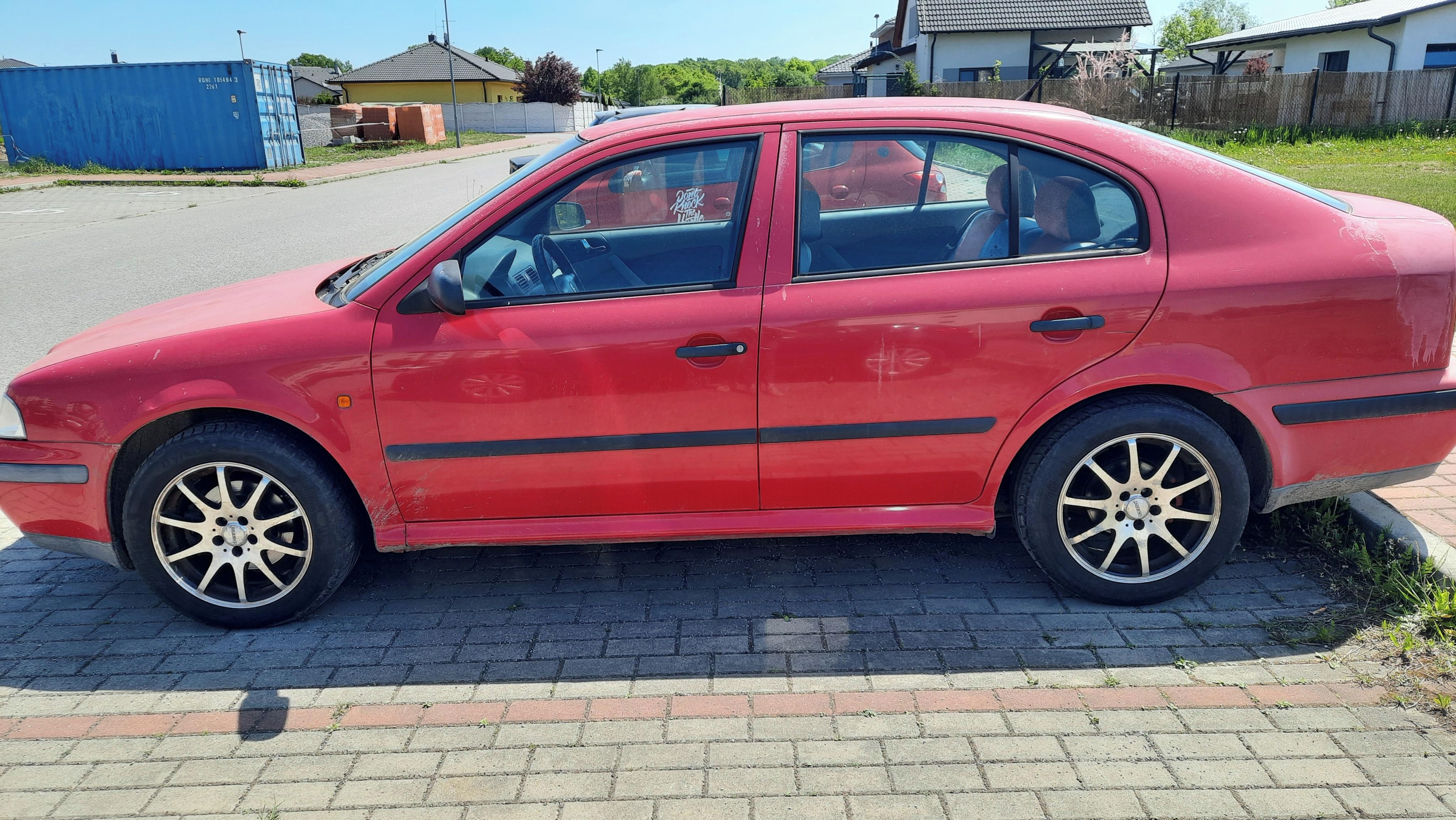 Škoda Octavia, 2.0i - fotka 4