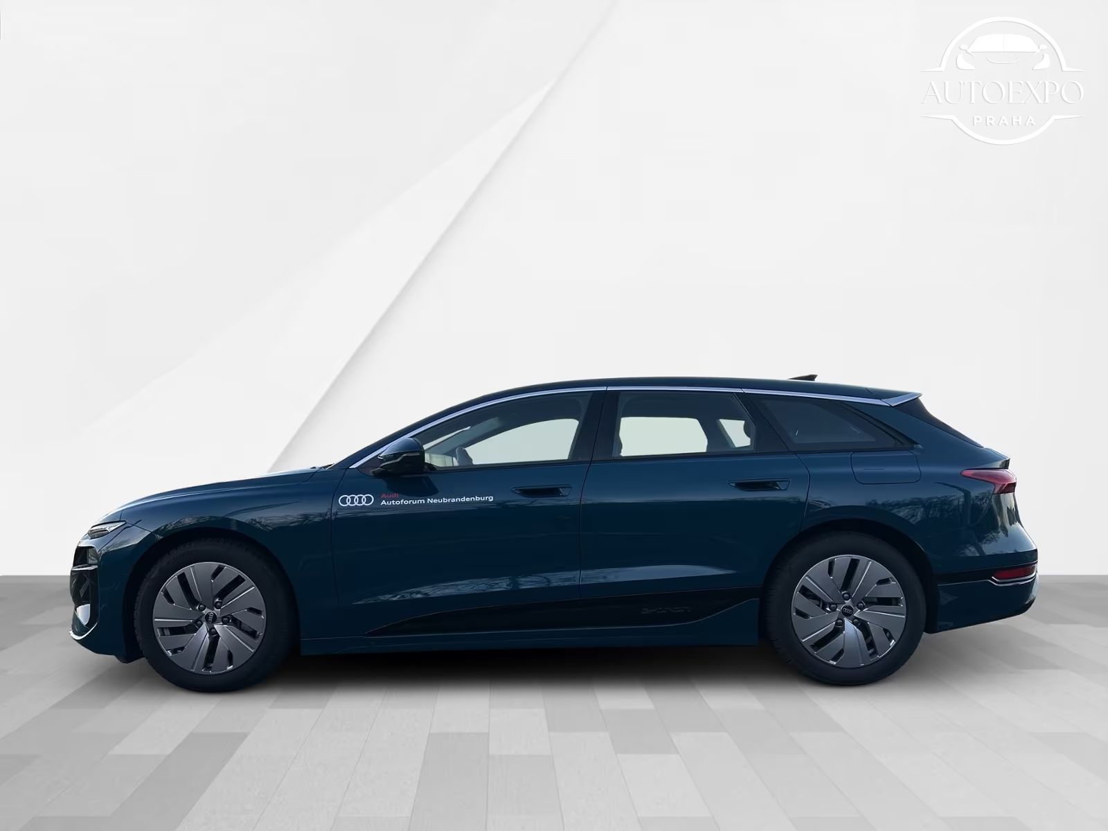Audi e-tron, Avant LED - fotka 5