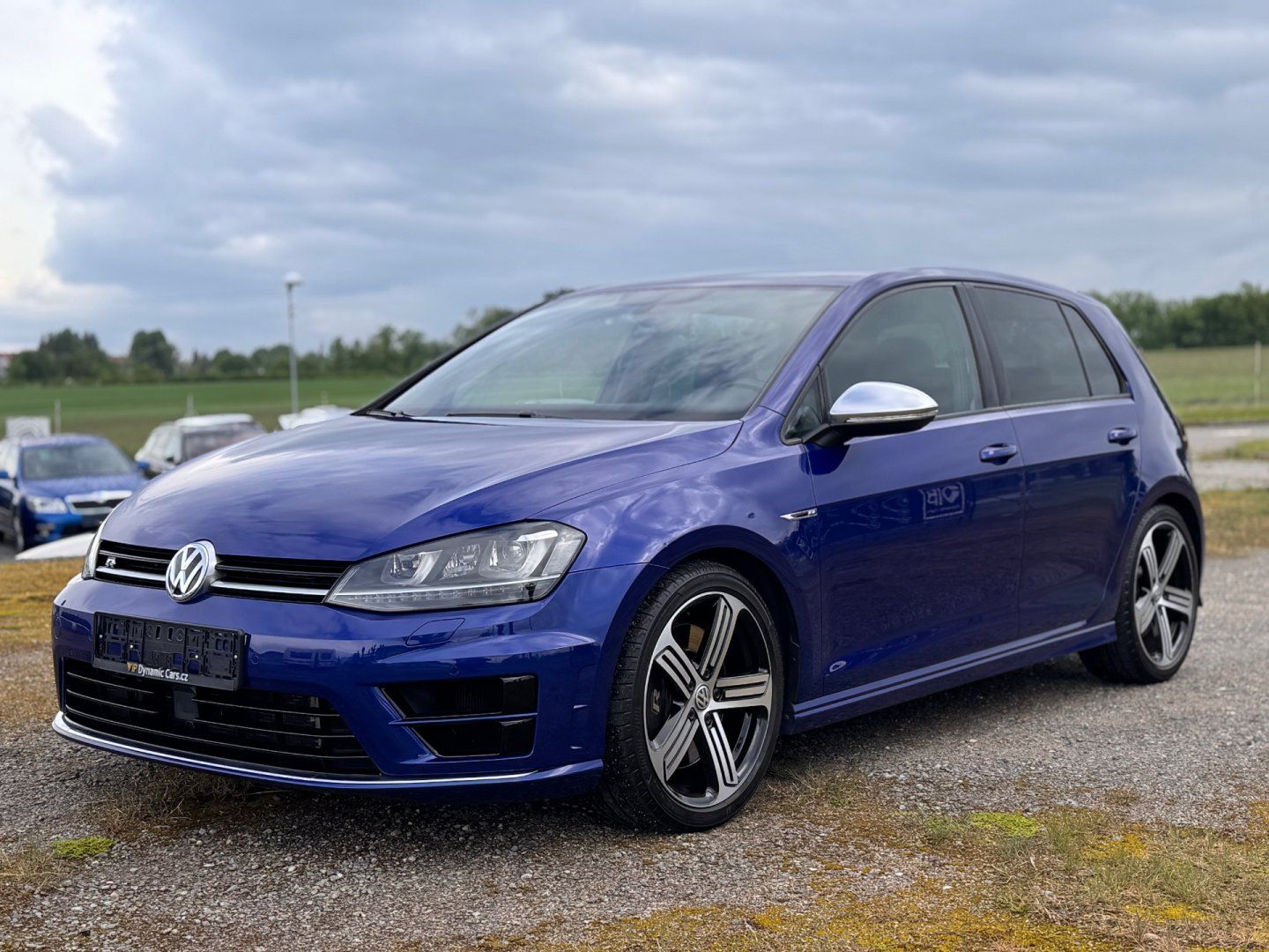 Volkswagen Golf, 2.0 TSI R DSG 221 kw 4motion - fotka 3