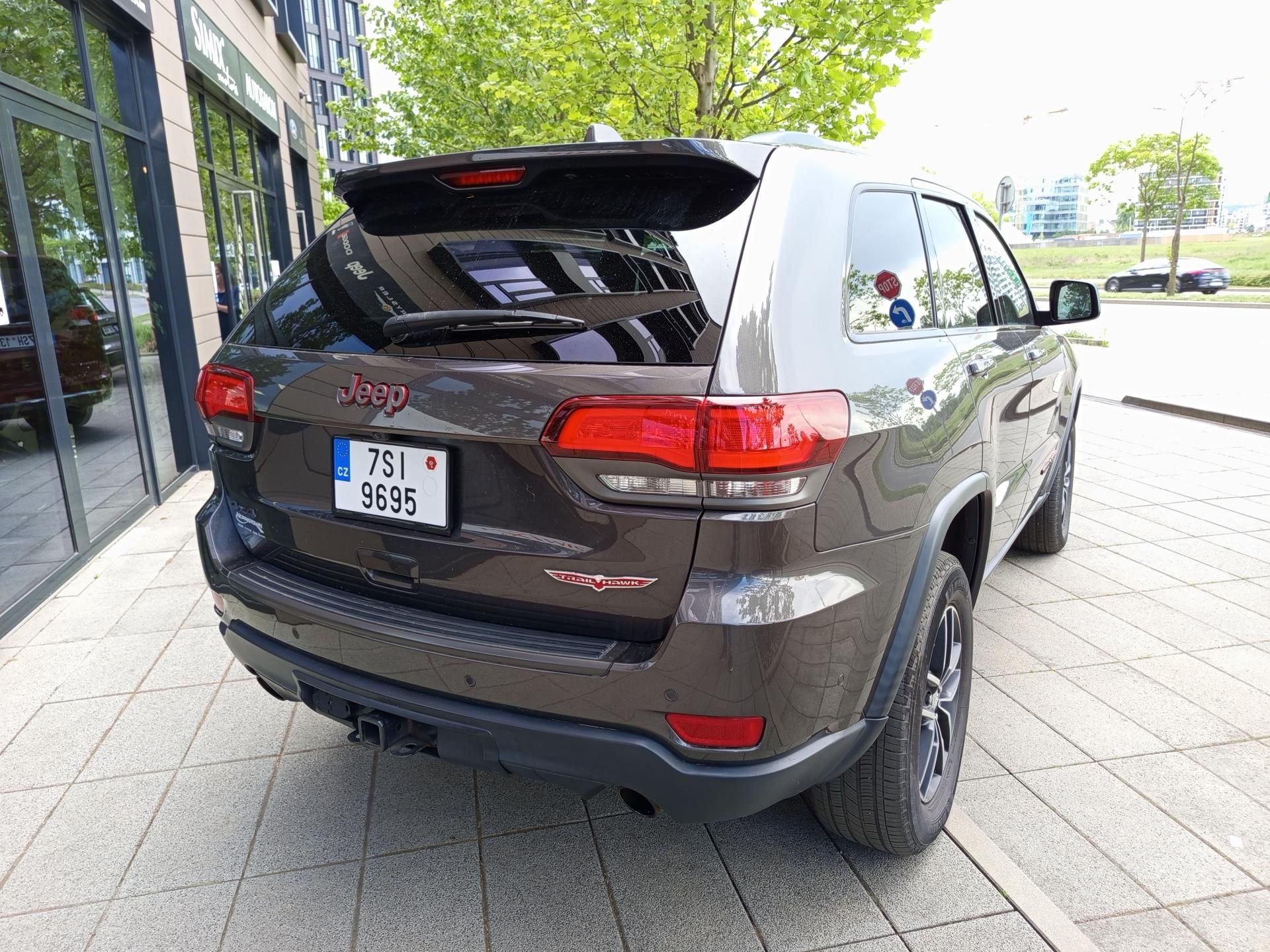 Jeep Grand Cherokee, Trailhawk AWD, TZ 2 800 kg - fotka 3