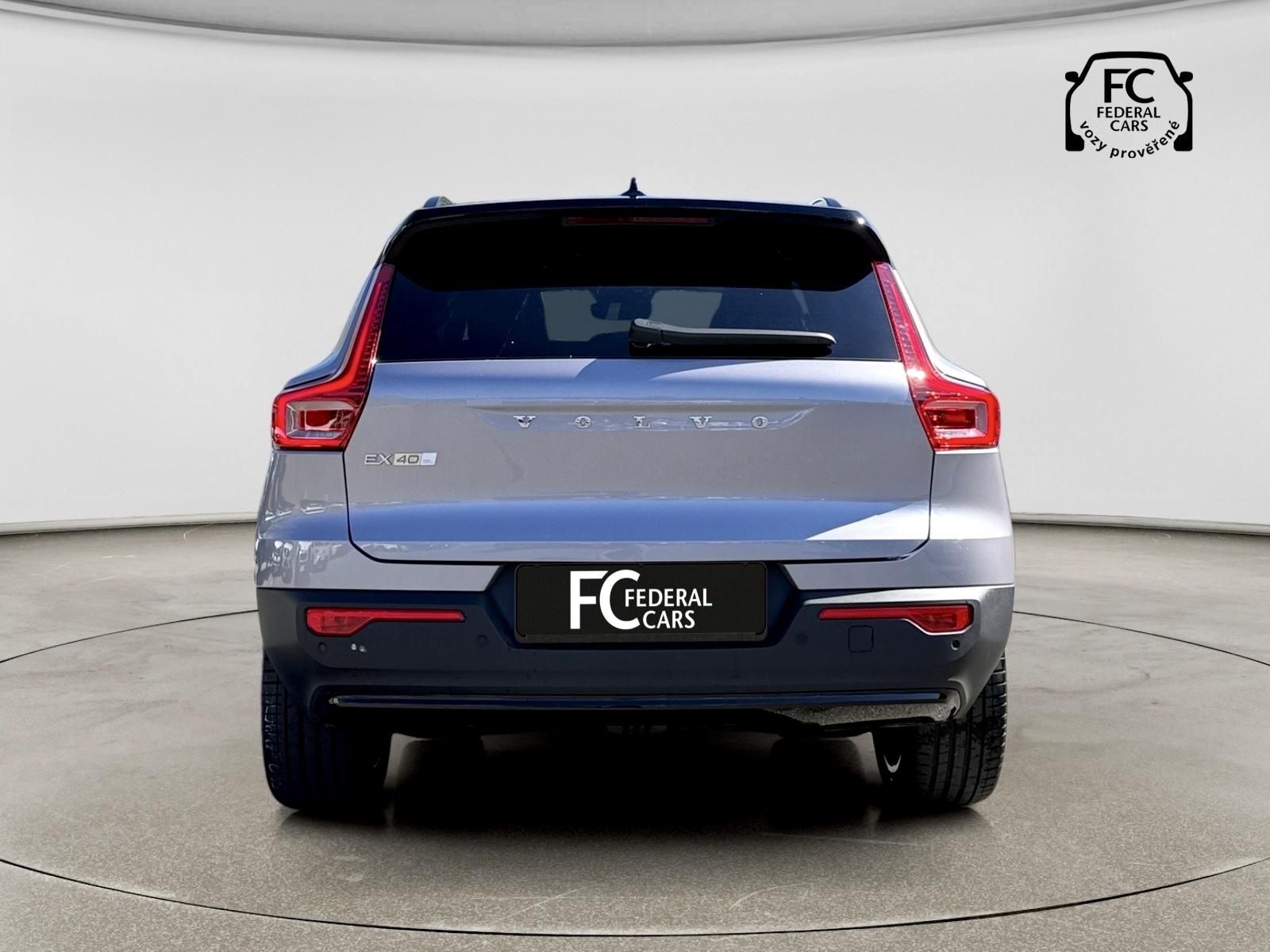 Volvo EX40, TWIN Perf.// 4x4 // +sada kol - fotka 5