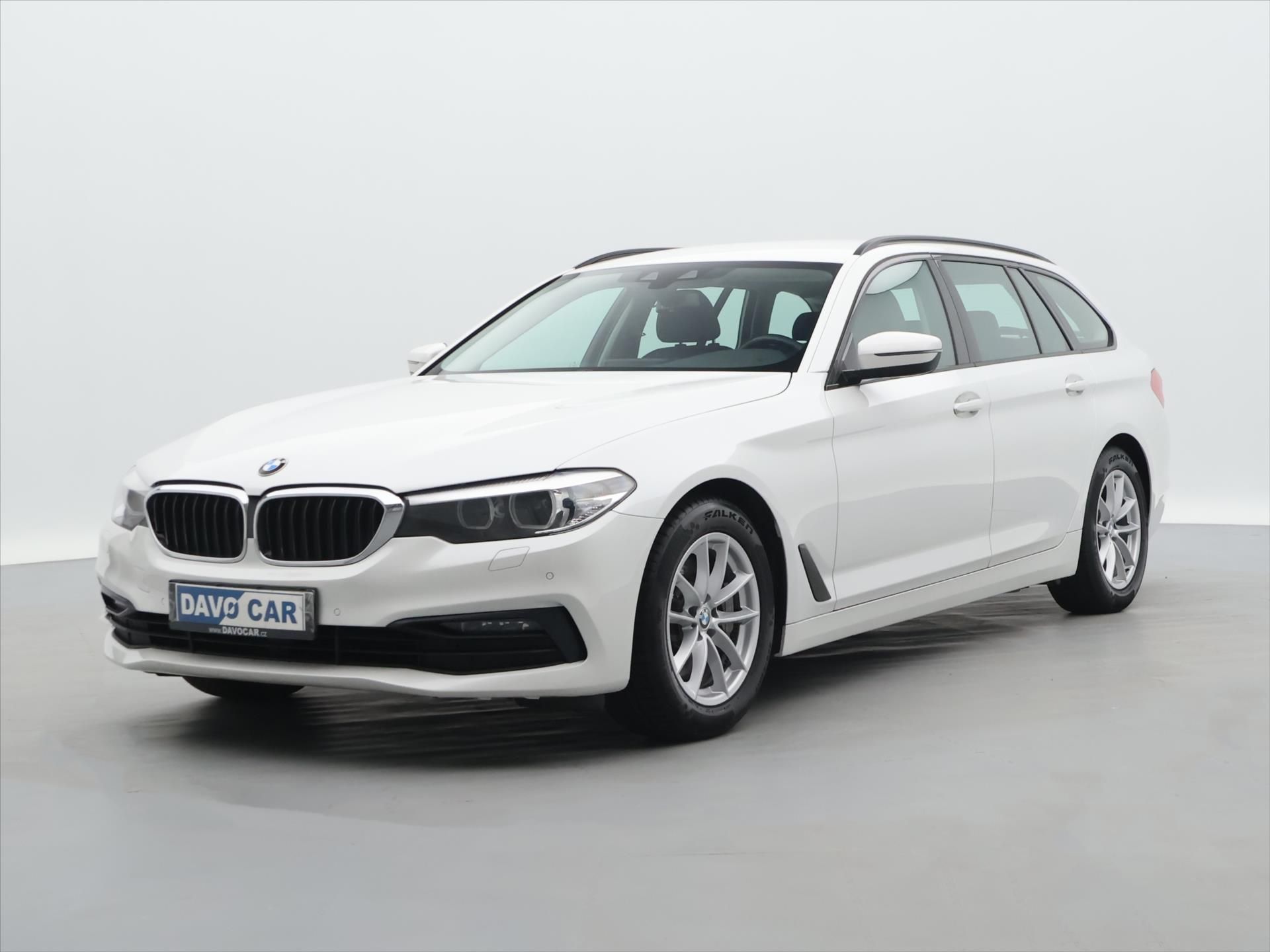 BMW Řada 5, 3,0 530d 195kW Aut. Sport Line - fotka 3