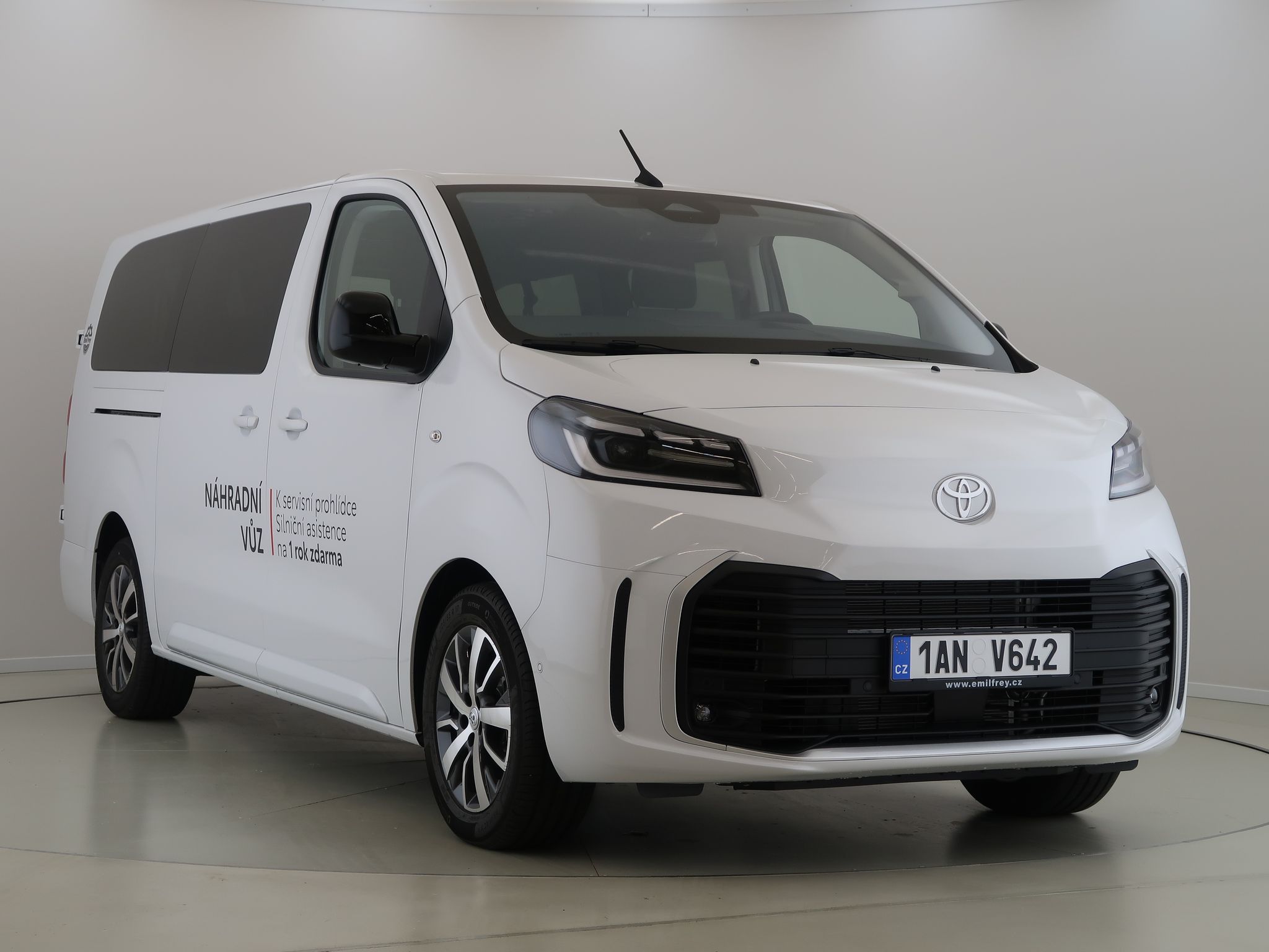 Toyota Proace Verso, 2.2,D-4D,Business Comfort - fotka 3