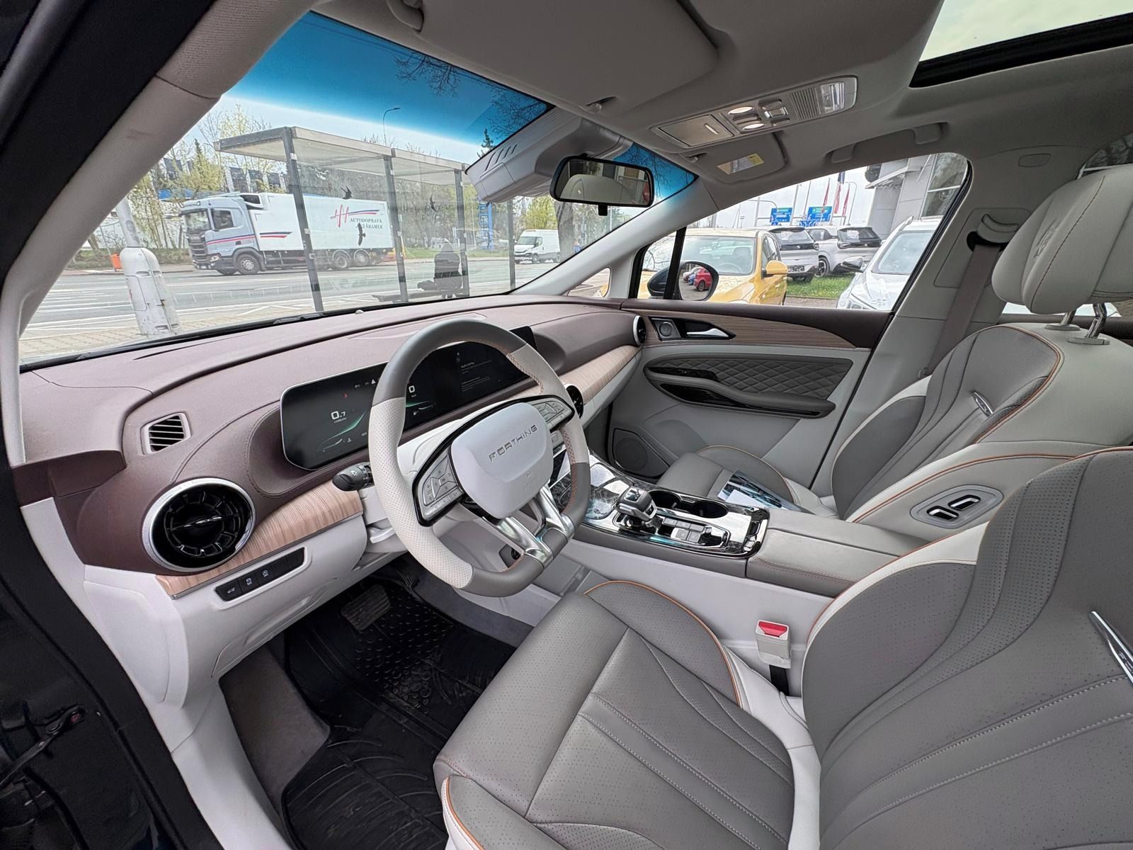 Dongfeng U-Tour - fotka 6