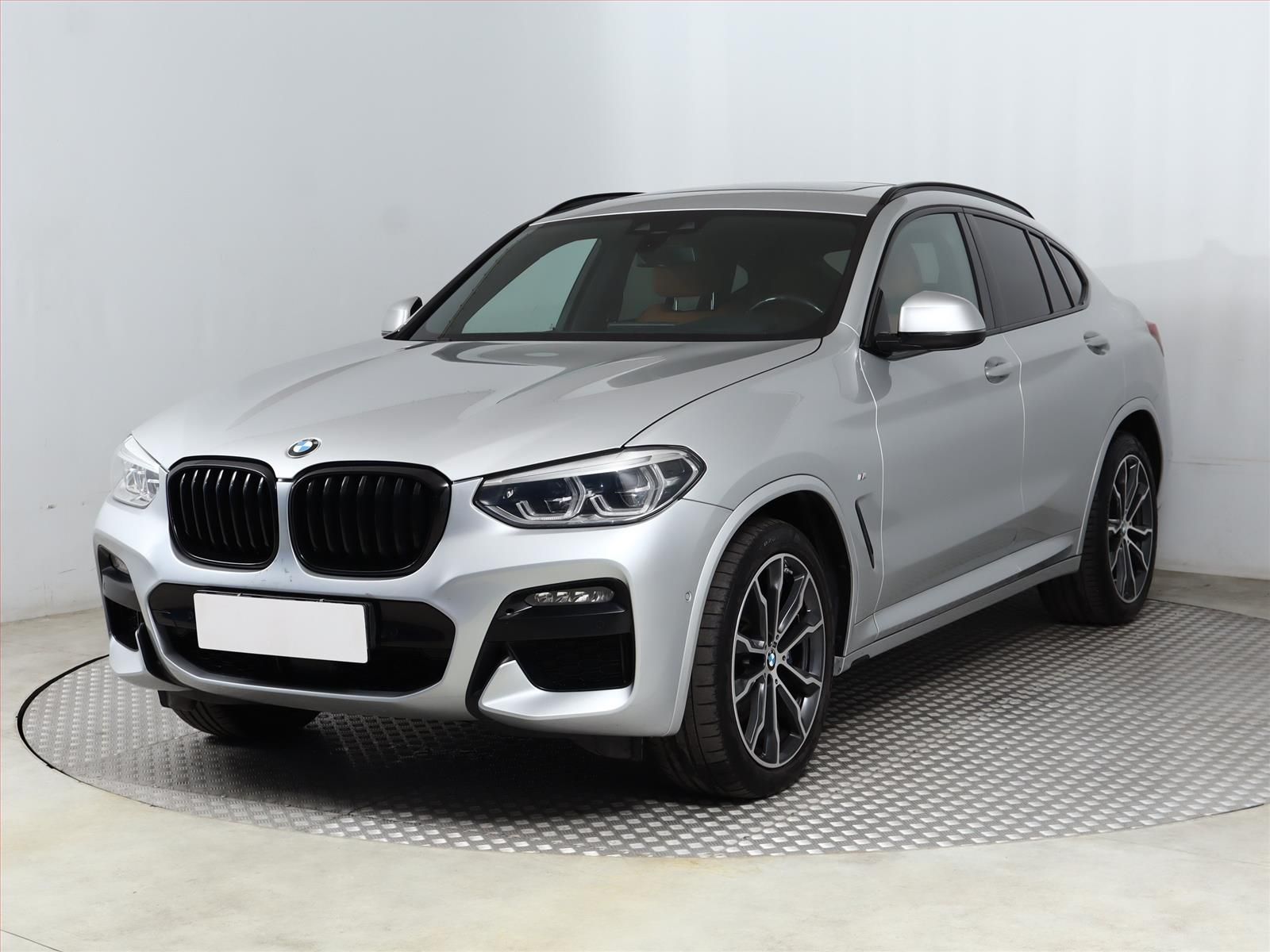 BMW X4, xDrive30d, M Paket X - fotka 2