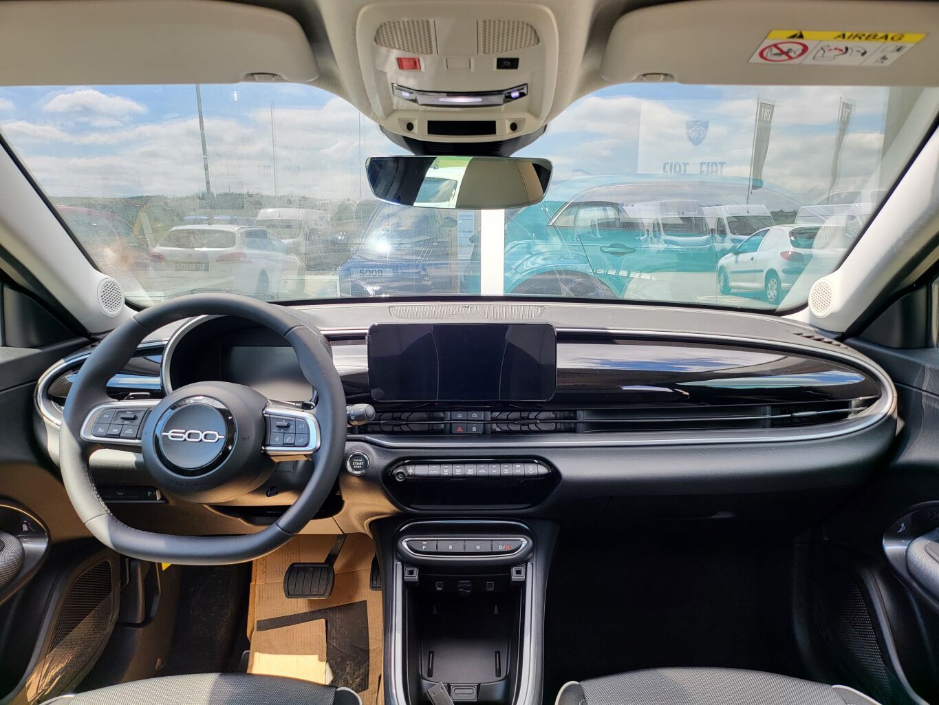 Fiat 600, Icon 1.2 Turbo Hybrid 145k NAV - fotka 6