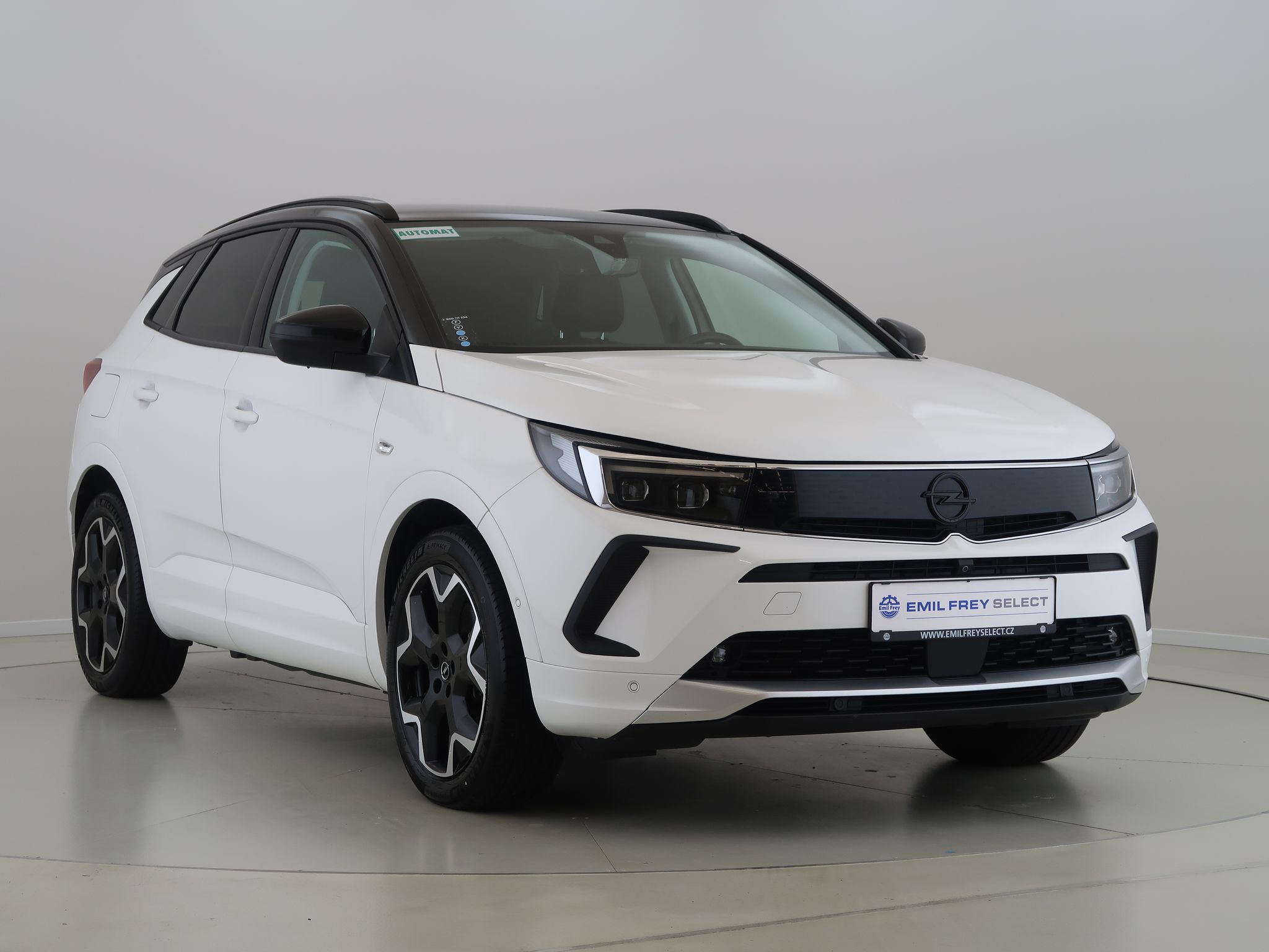 Opel Grandland, 1,6PHEV,AT,4x4,Ultimate - fotka 3