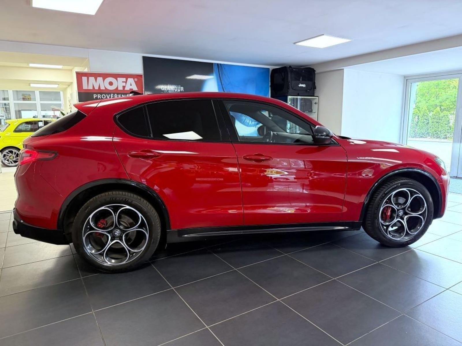 Alfa Romeo Stelvio, 2.0T 280k AT8 ZF Q4 4x4 Veloce - fotka 4