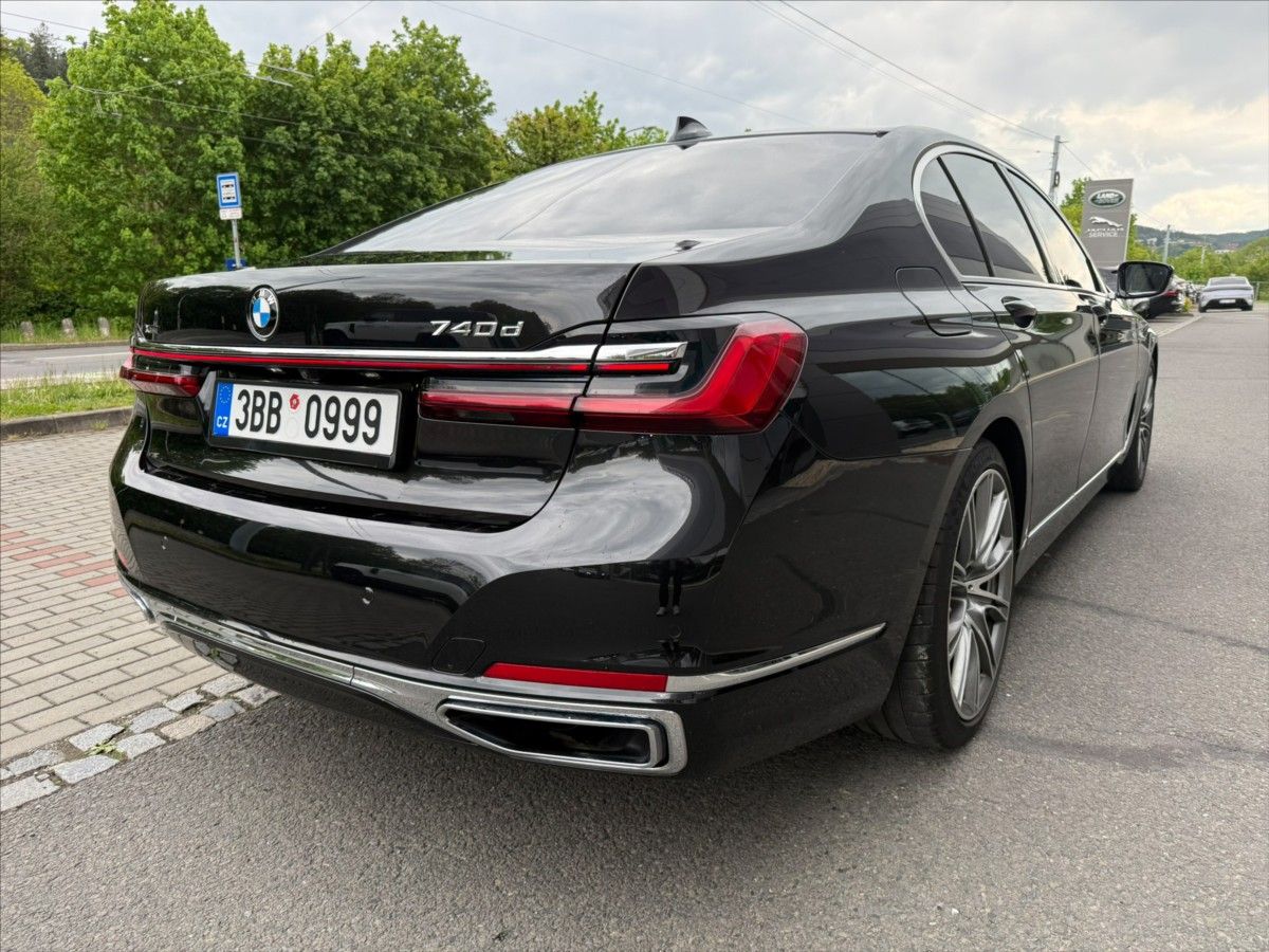 BMW Řada 7, 3,0 xDrive 740d - fotka 6